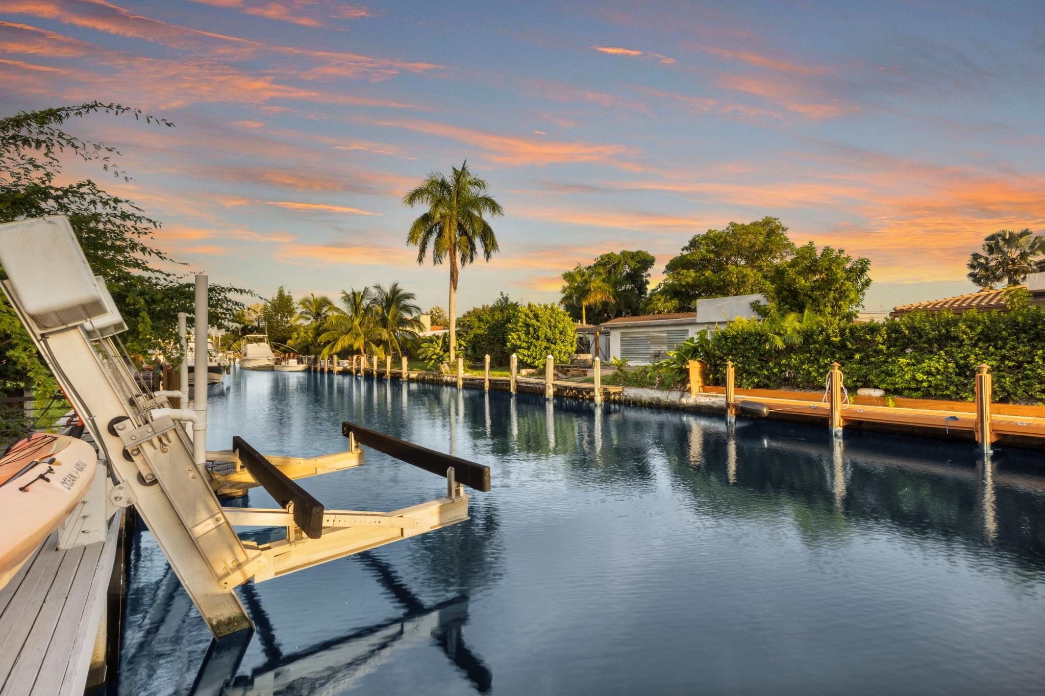 1200 Citrus Isle