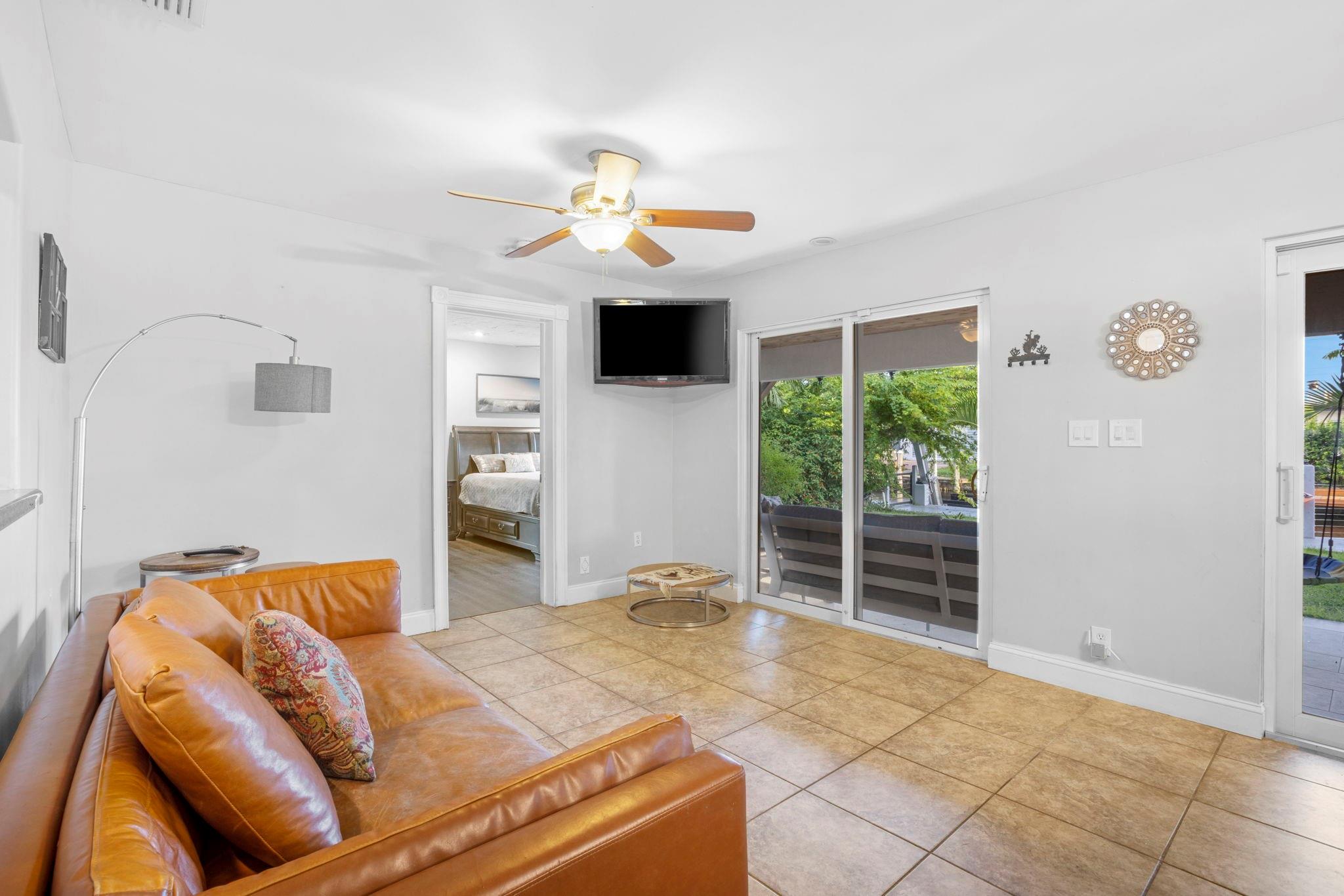 1200 Citrus Isle