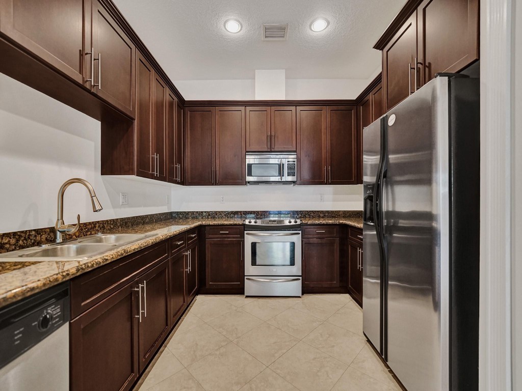 1117 NE 14th Ave