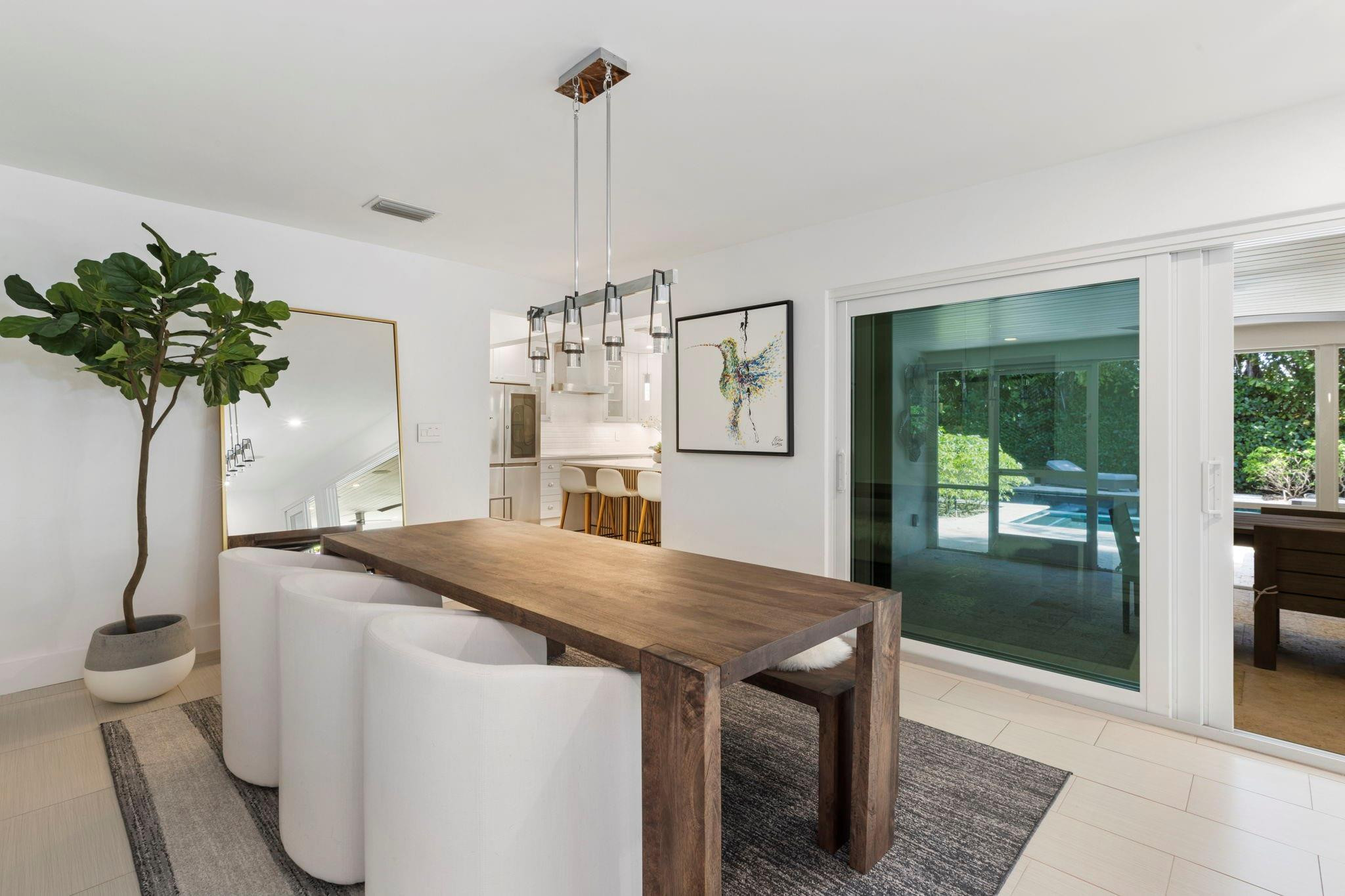 530 Middle River Drive