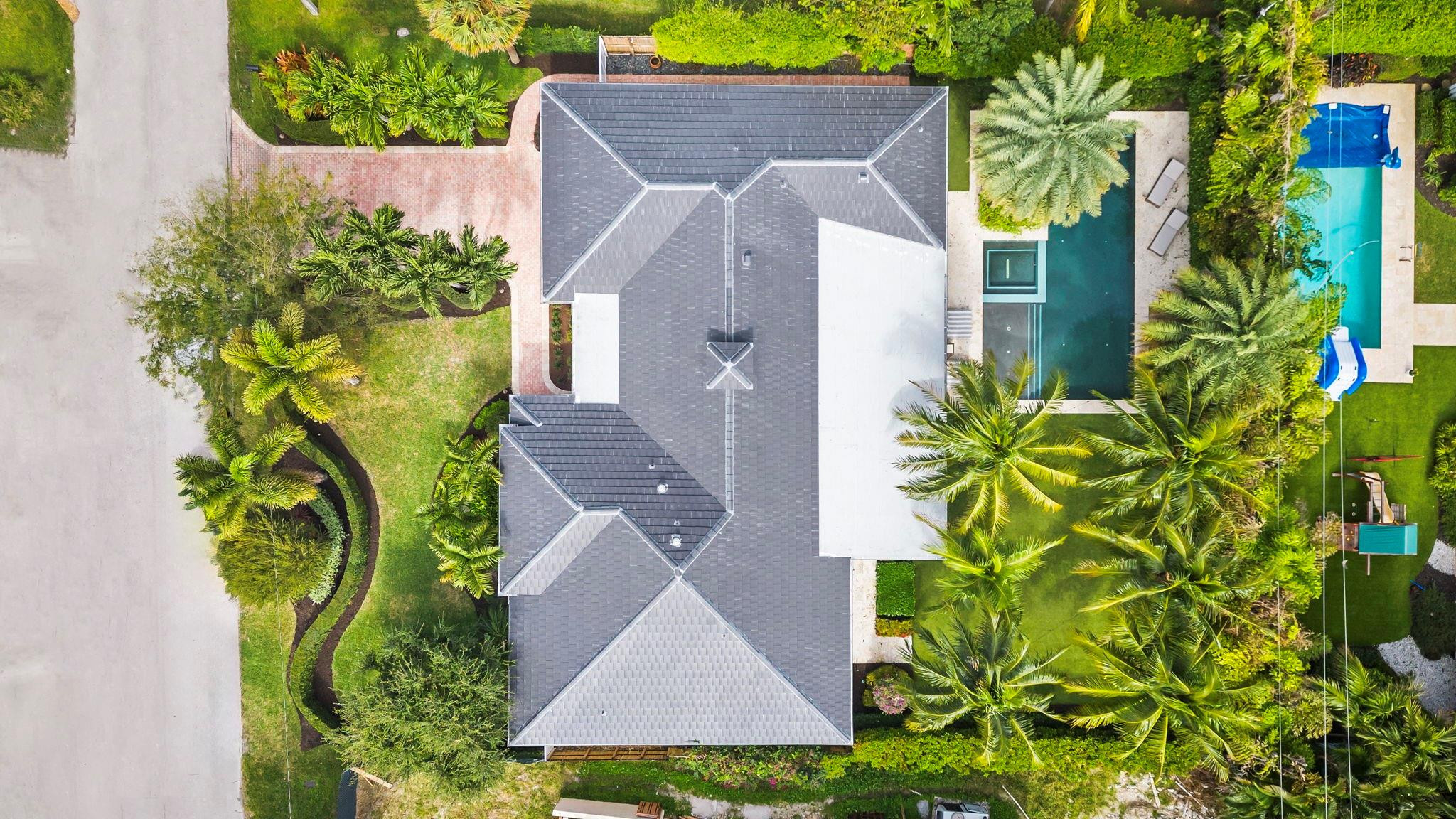 530 Middle River Drive