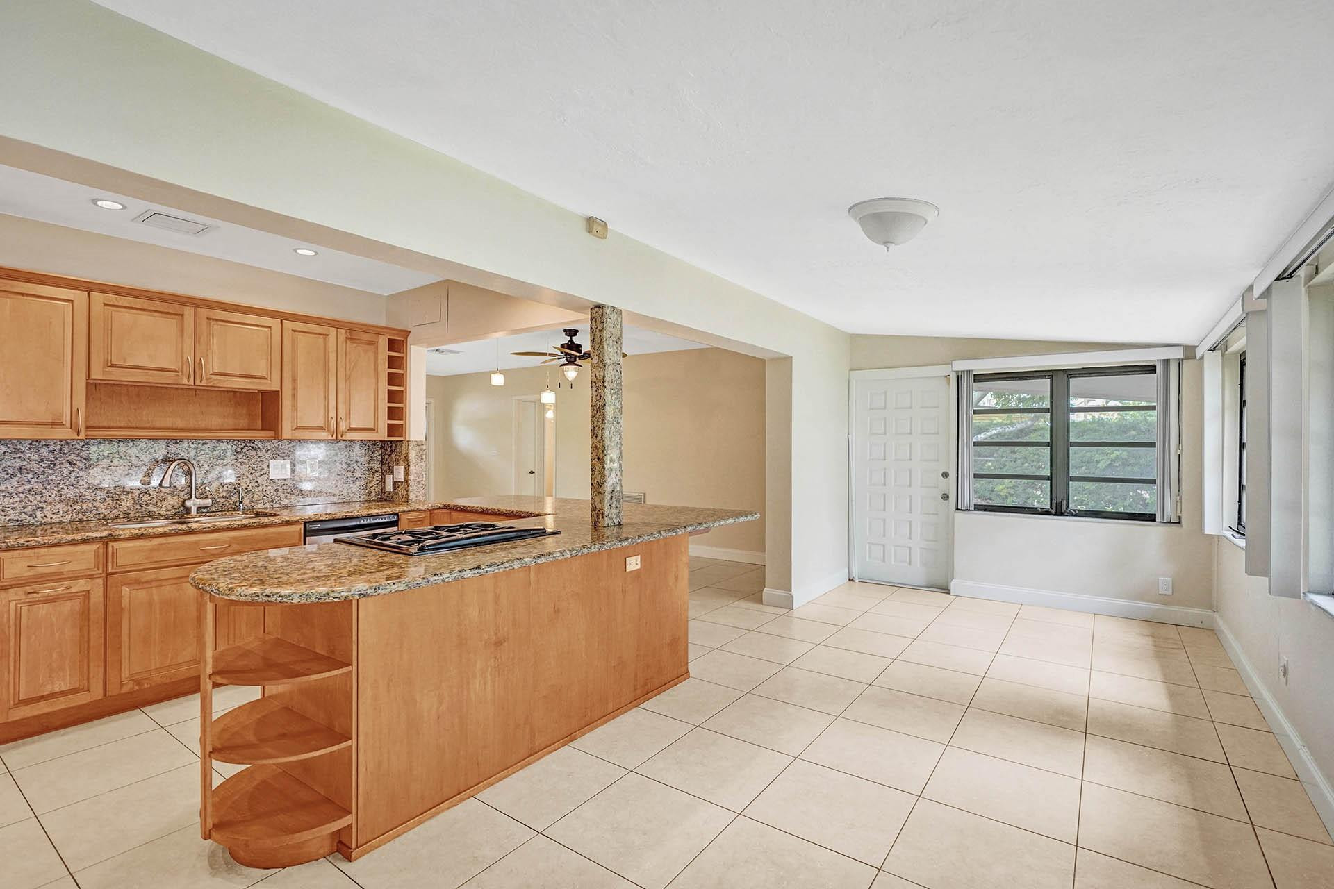 1208 Citrus Isle