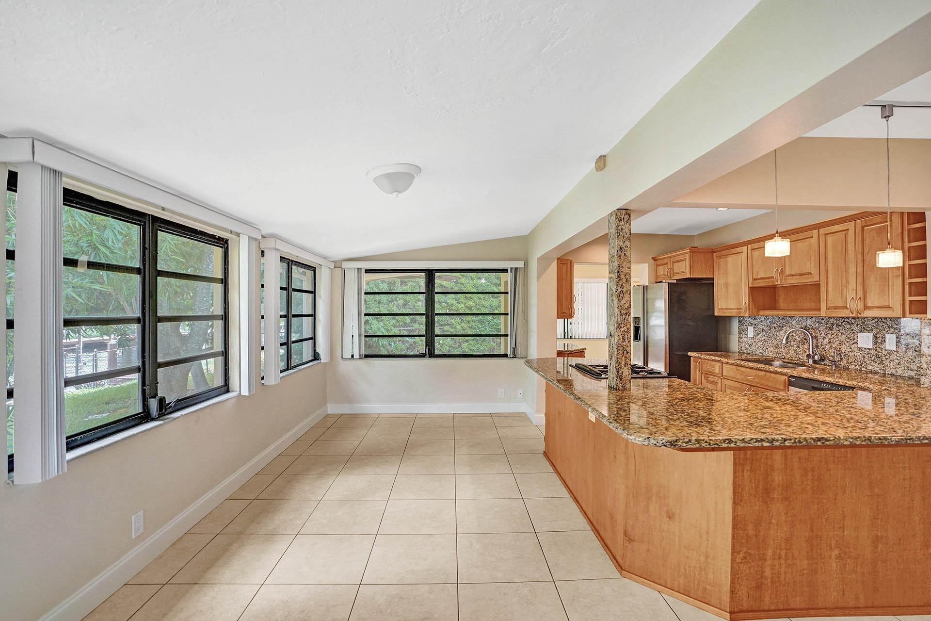 1208 Citrus Isle