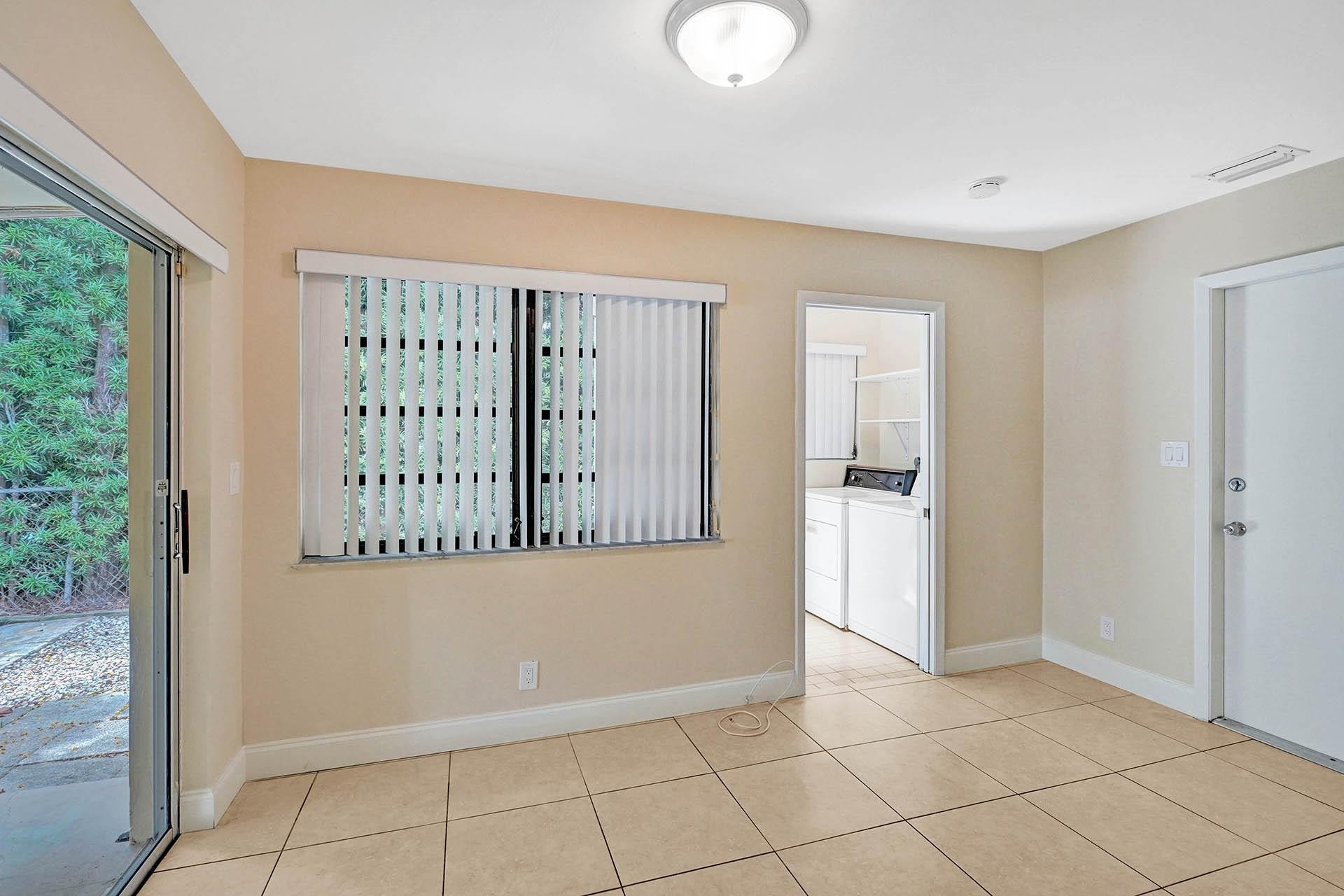 1208 Citrus Isle