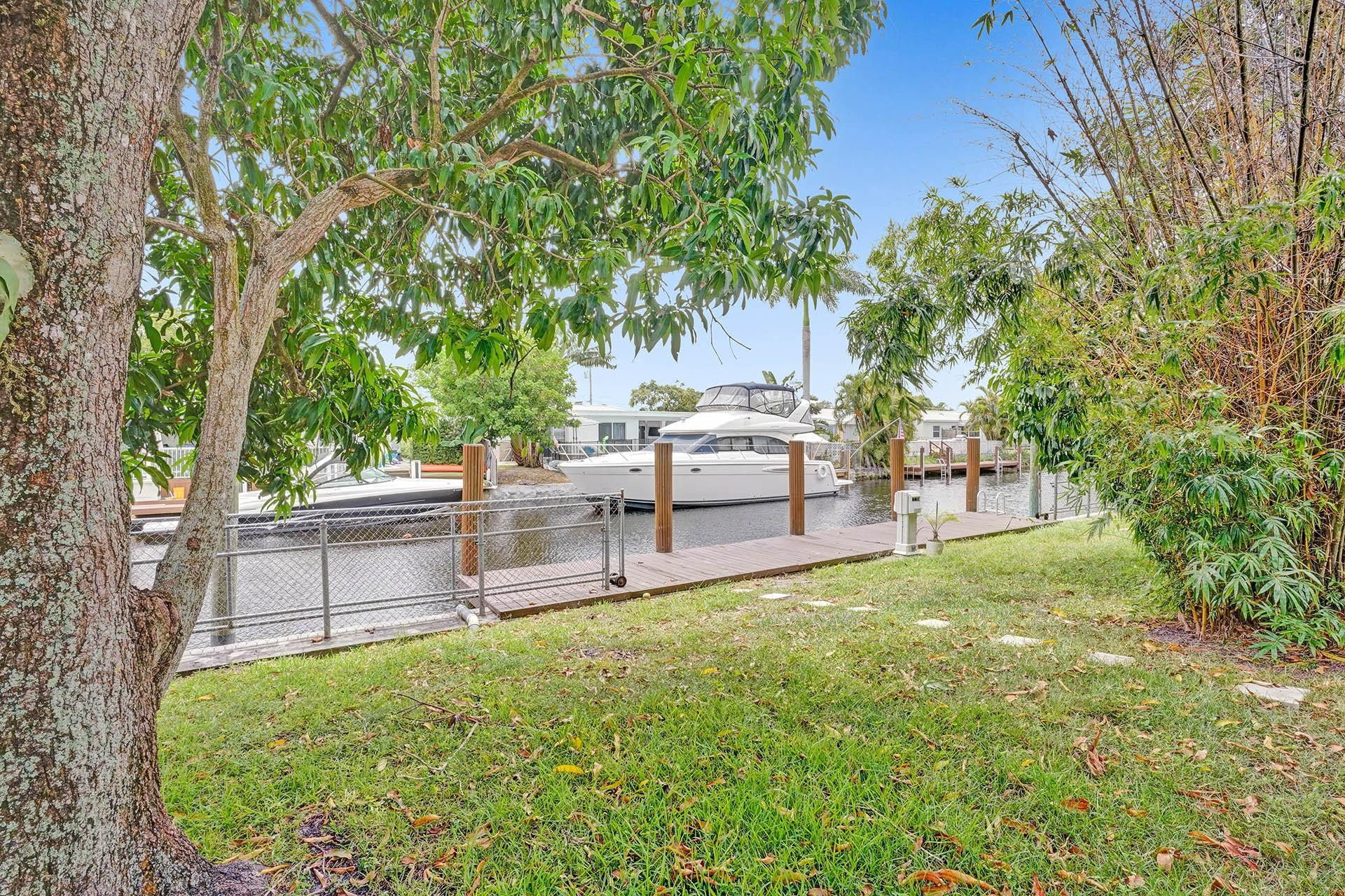 1208 Citrus Isle