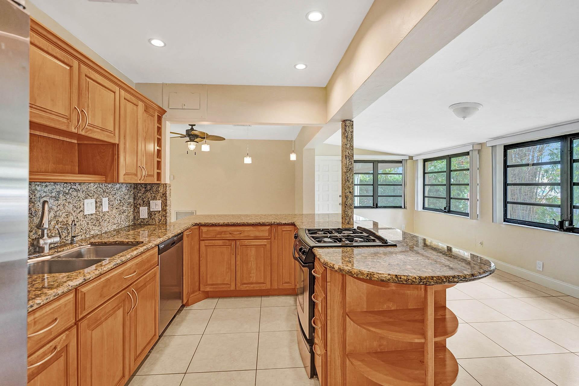 1208 Citrus Isle