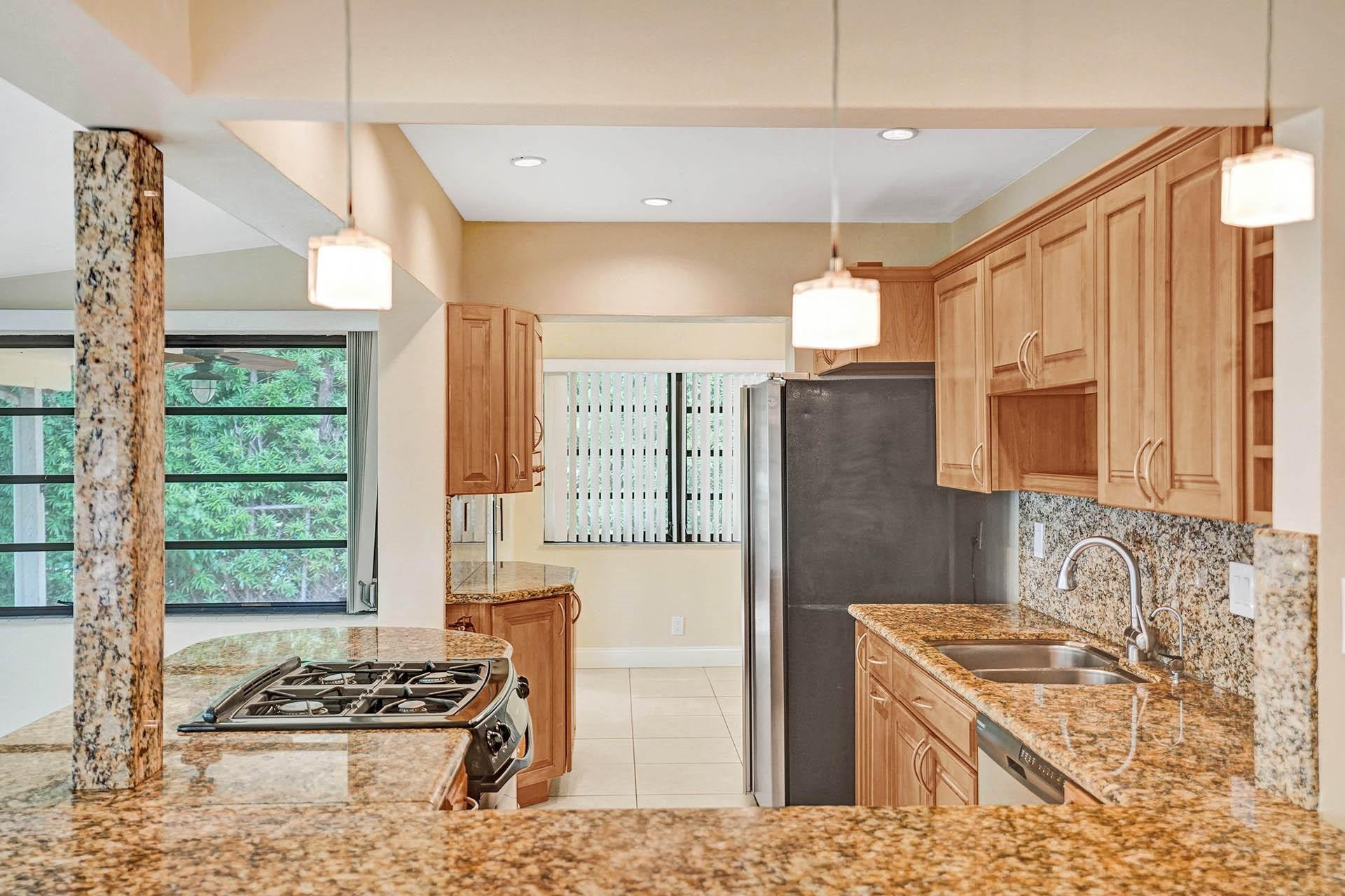 1208 Citrus Isle