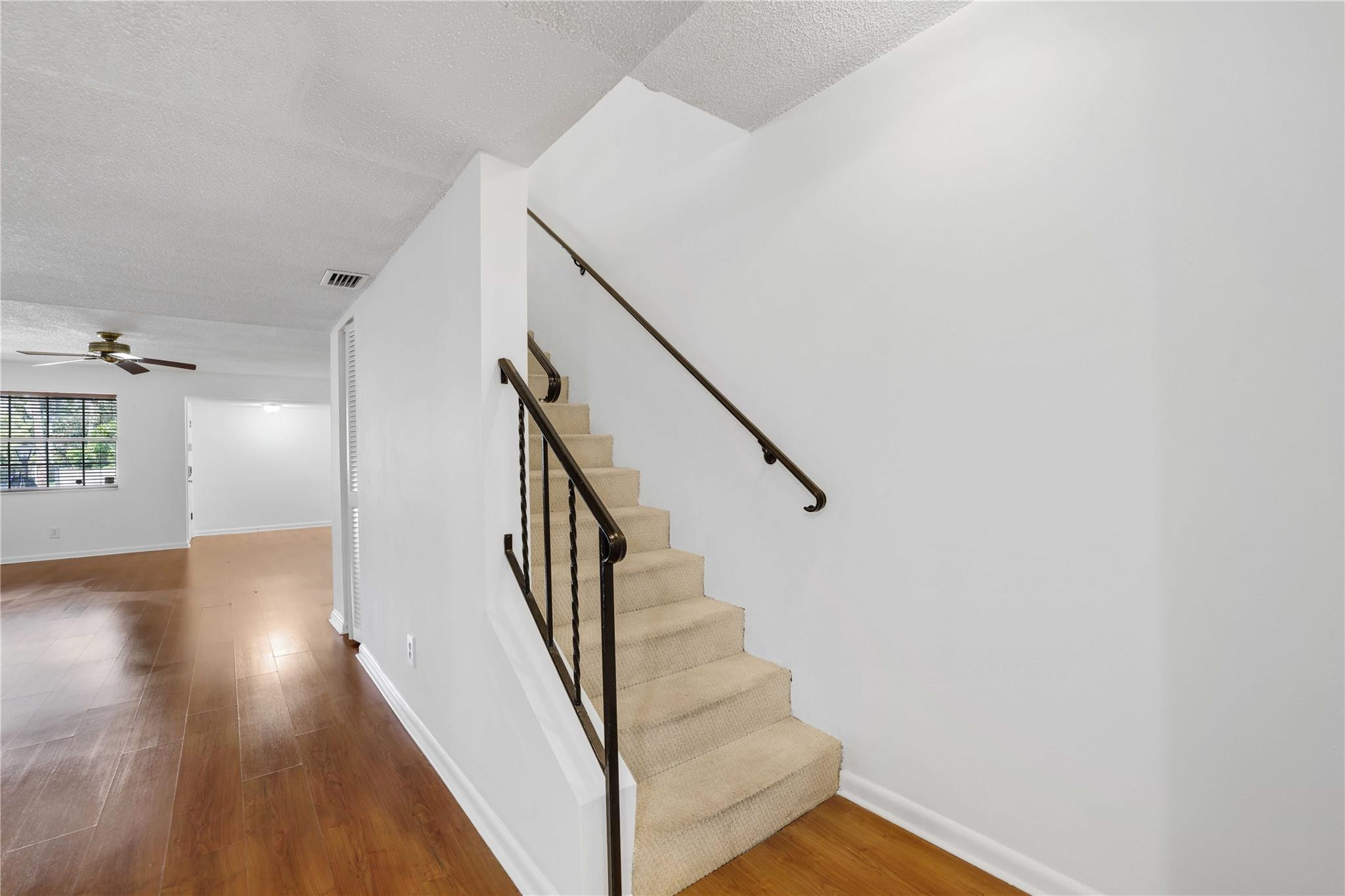 1321 N 15th Ave 25