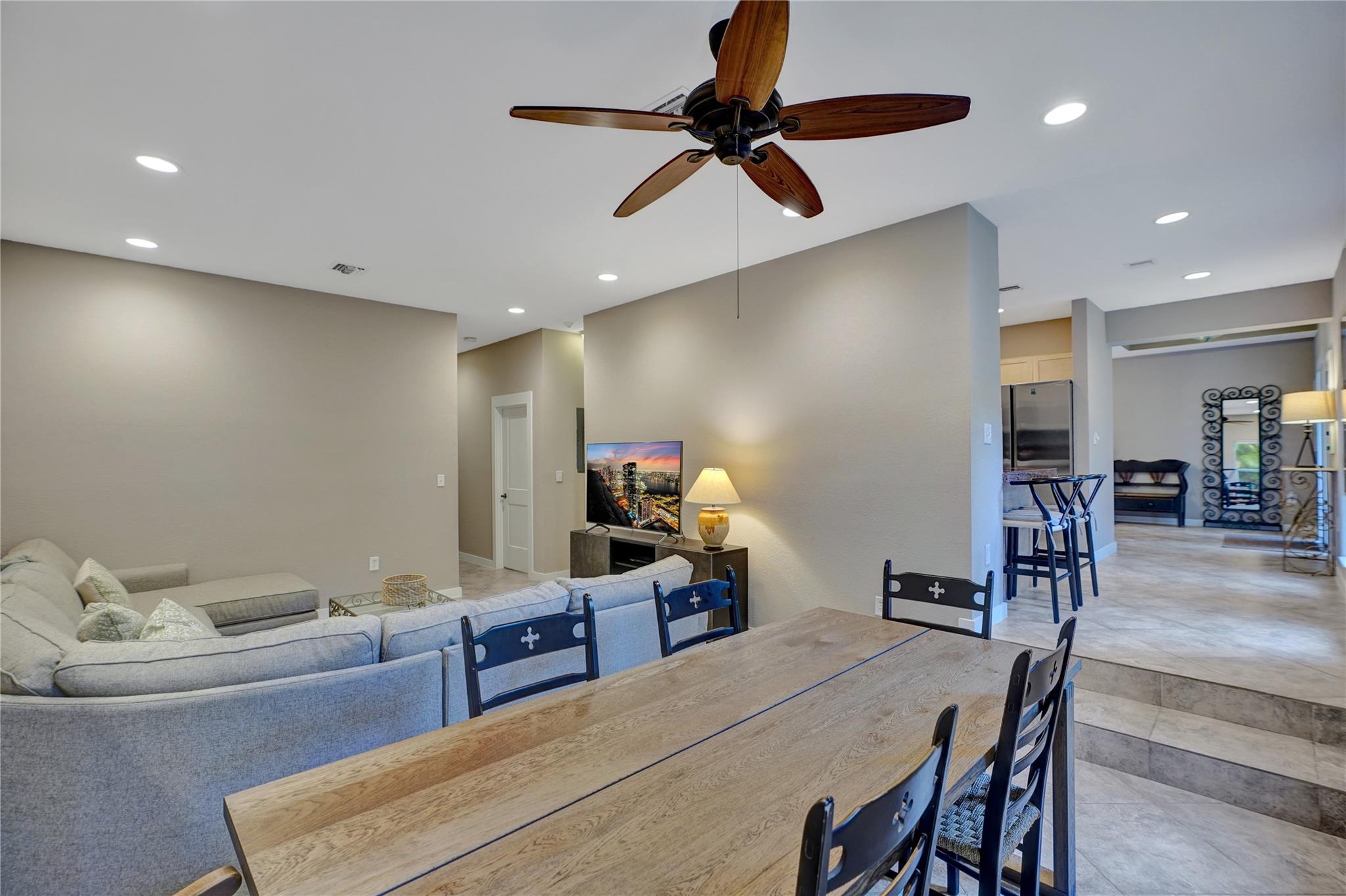 1572 SW 30th Pl