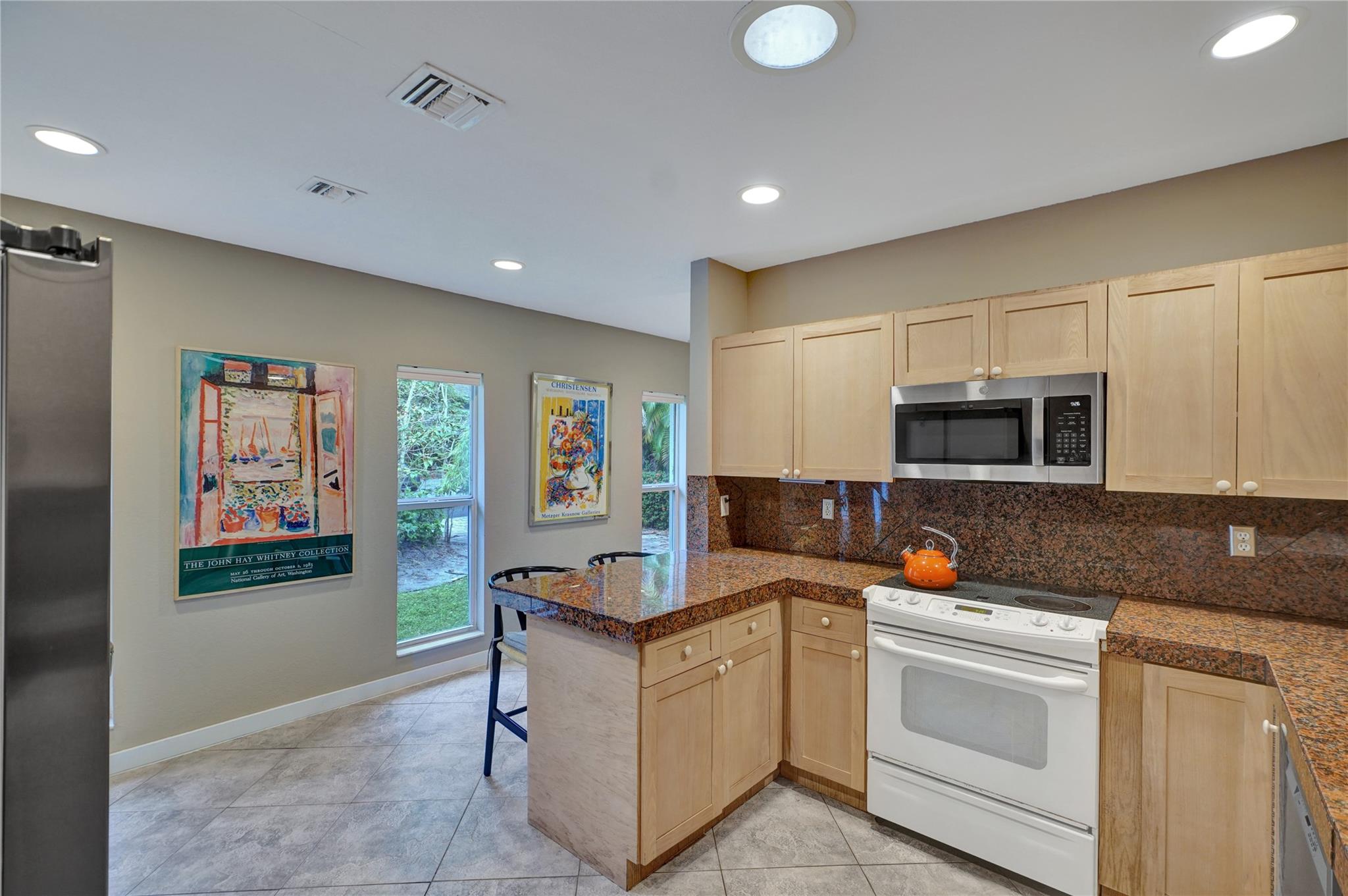 1572 SW 30th Pl