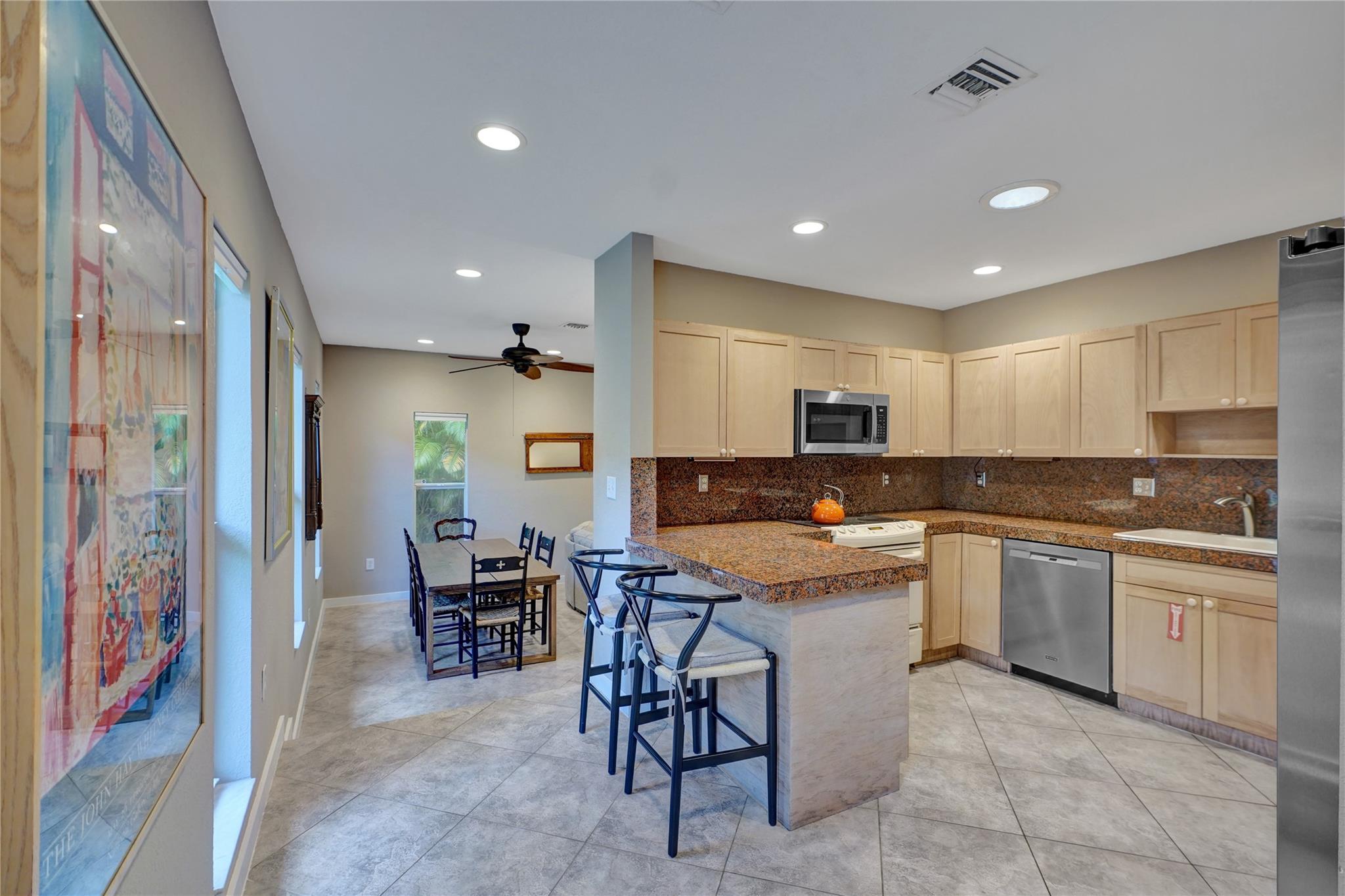 1572 SW 30th Pl