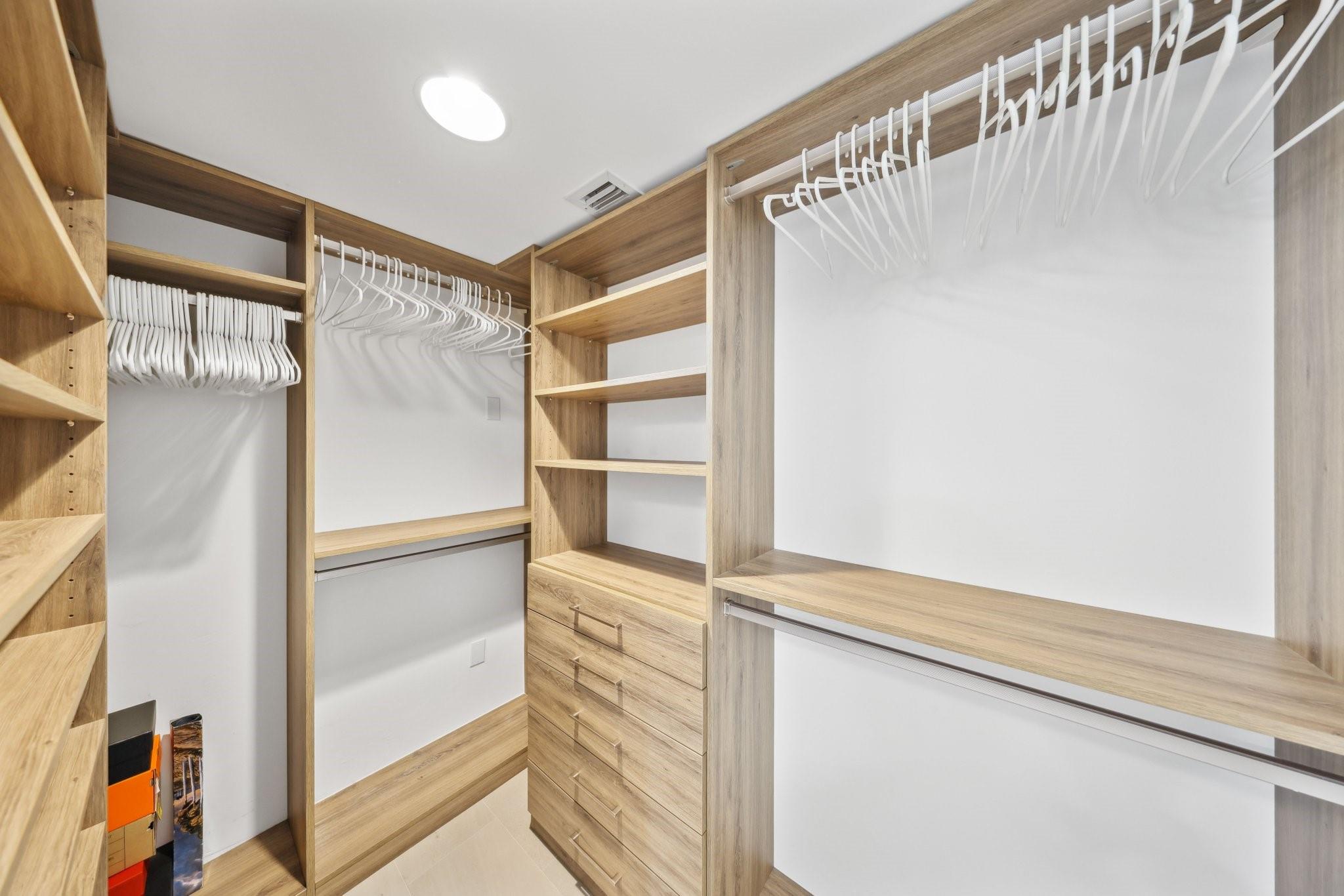 3020 NE 32nd Ave unit 903