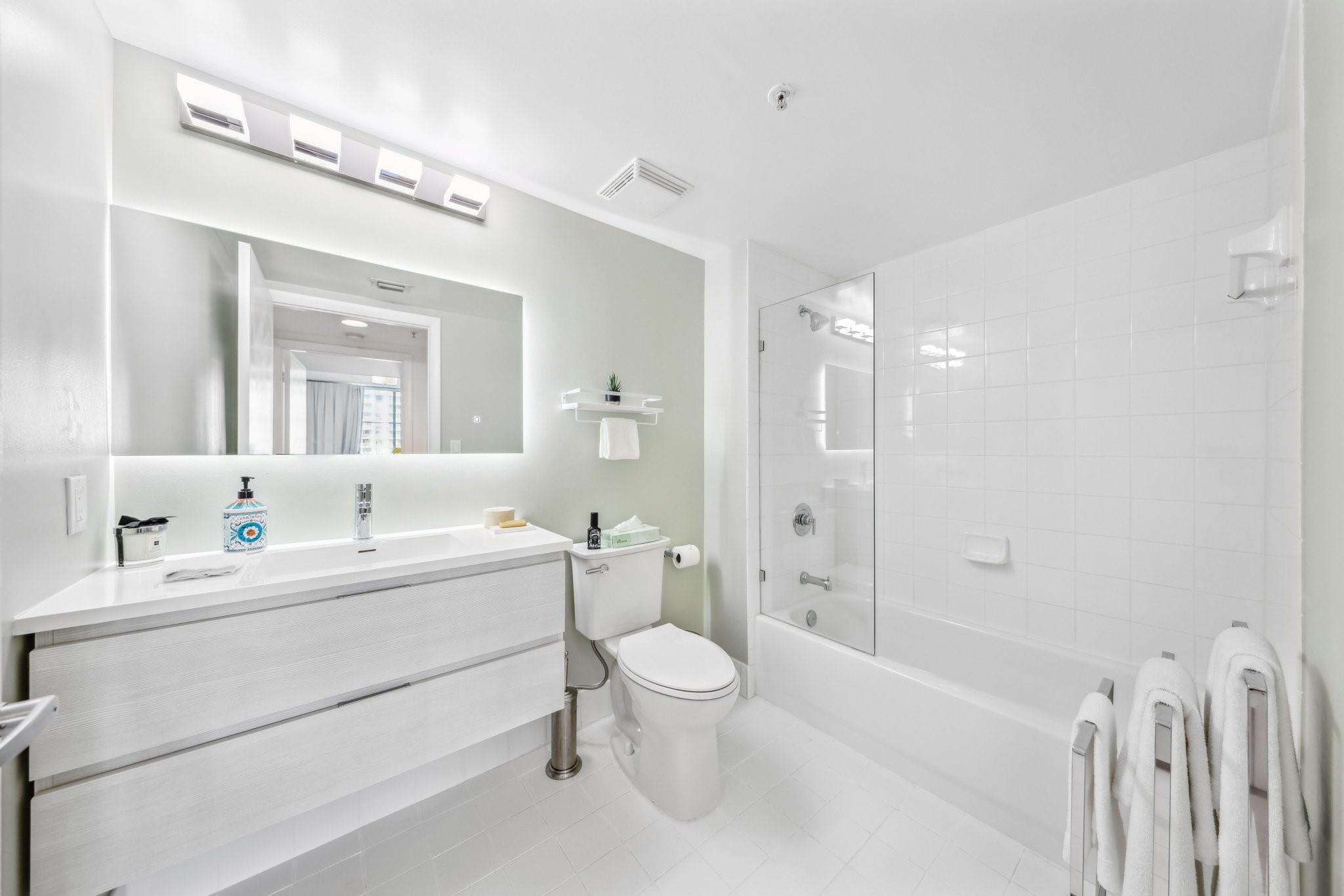 3020 NE 32nd Ave unit 903