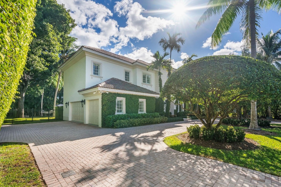 408 Seven Isles Drive