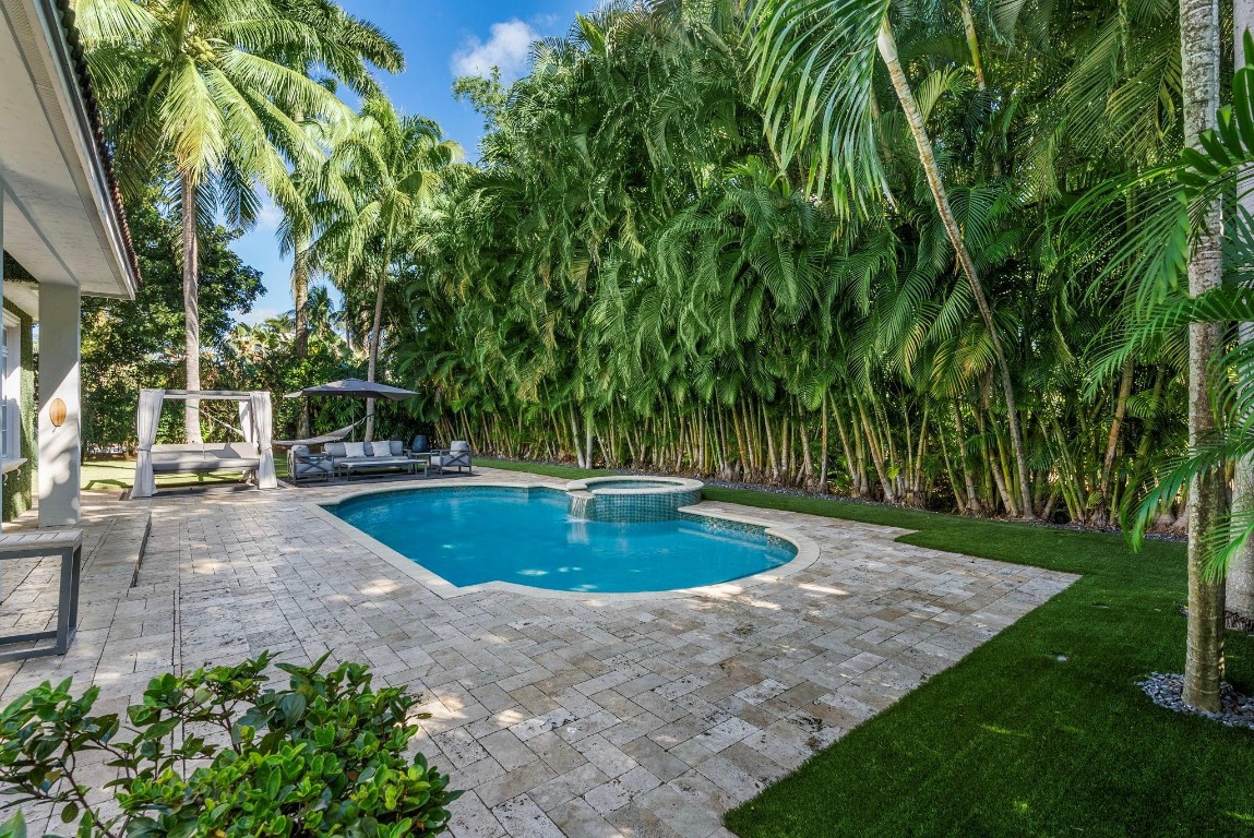 408 Seven Isles Drive