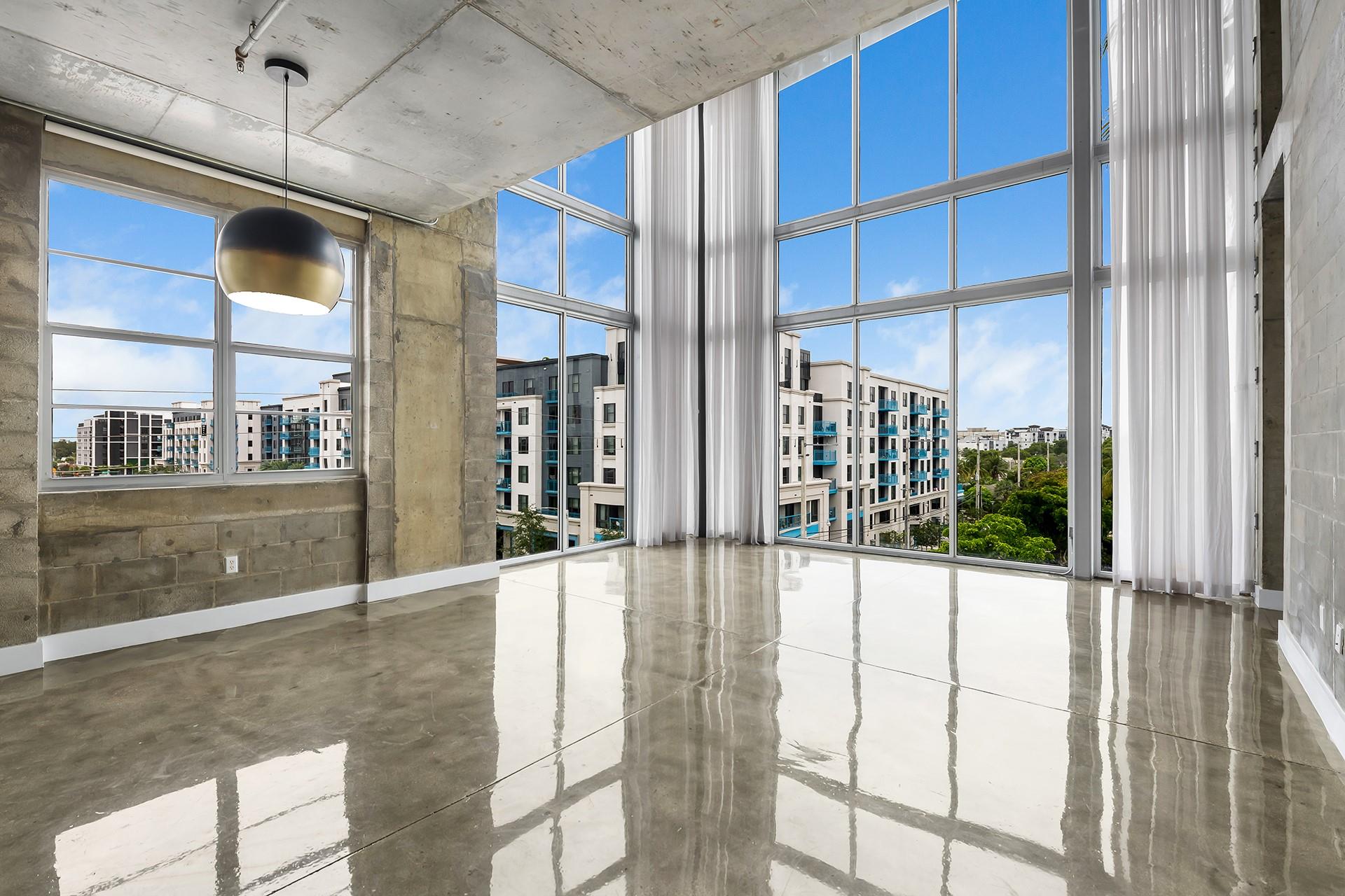 445 N Andrews Ave 402