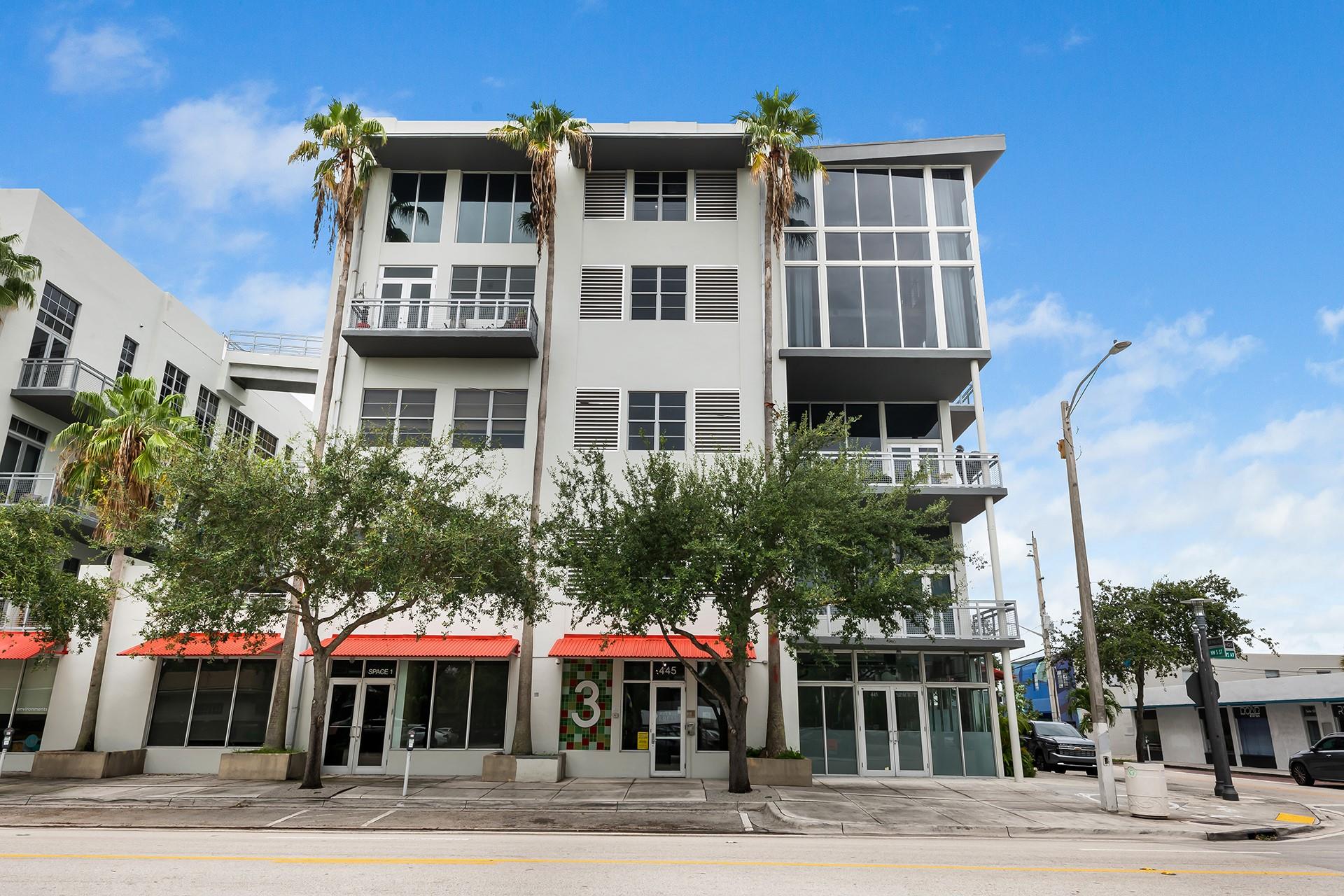 445 N Andrews Ave 402