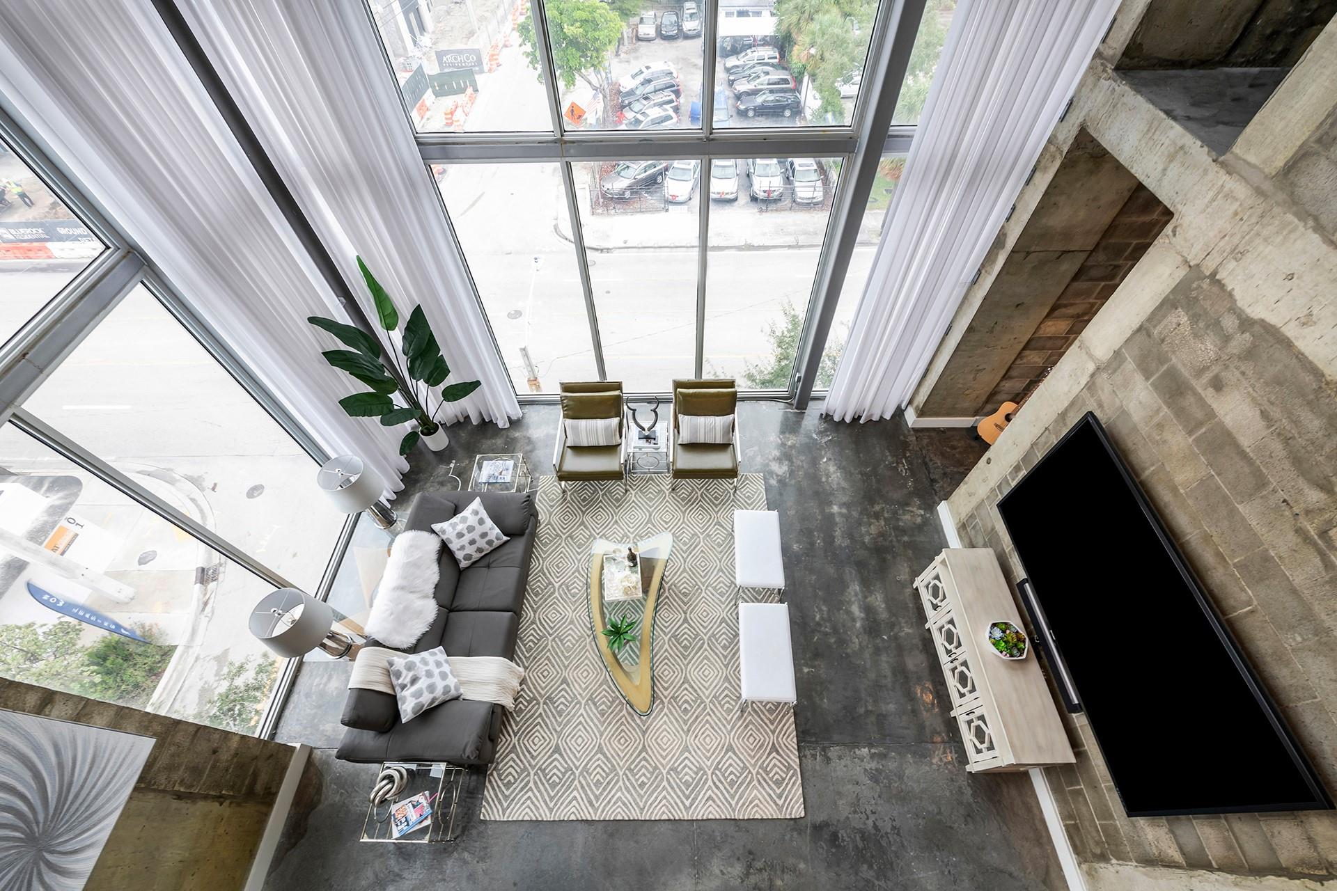 445 N Andrews Ave 402