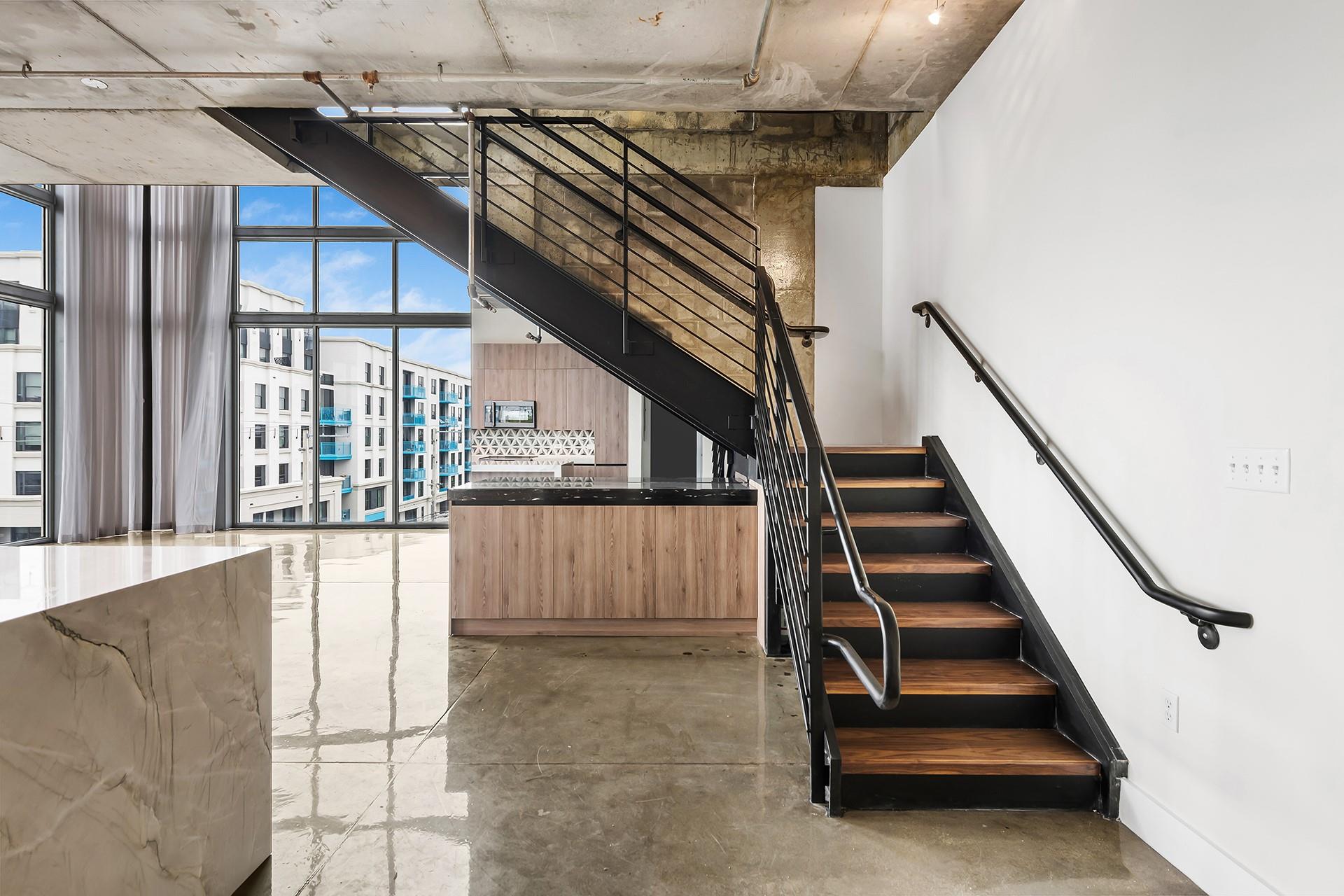 445 N Andrews Ave 402