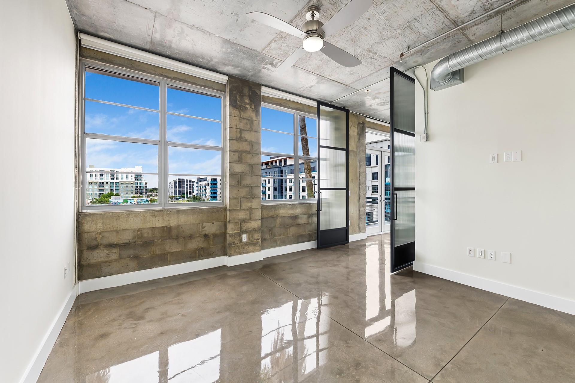 445 N Andrews Ave 402