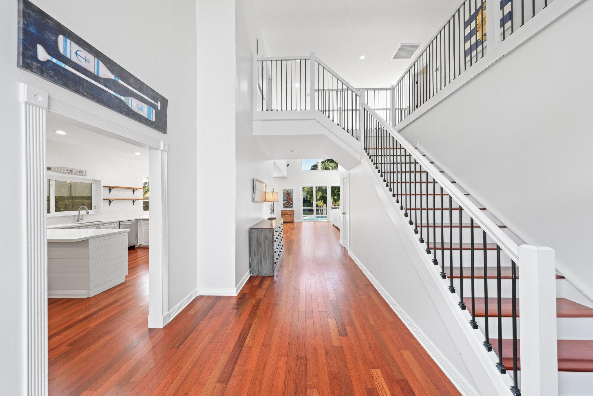 808 Solar Isle Dr