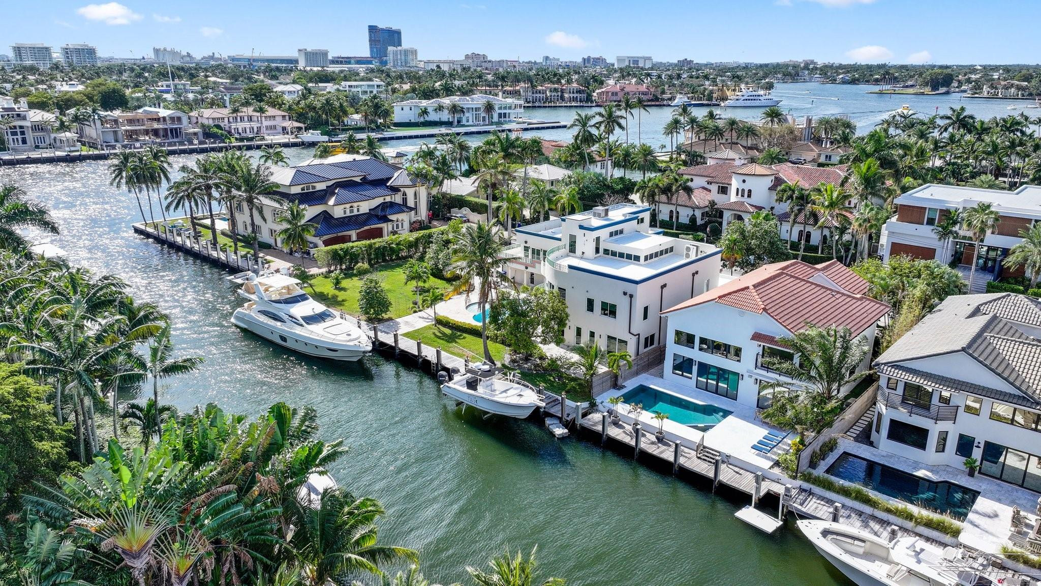 808 Solar Isle Dr