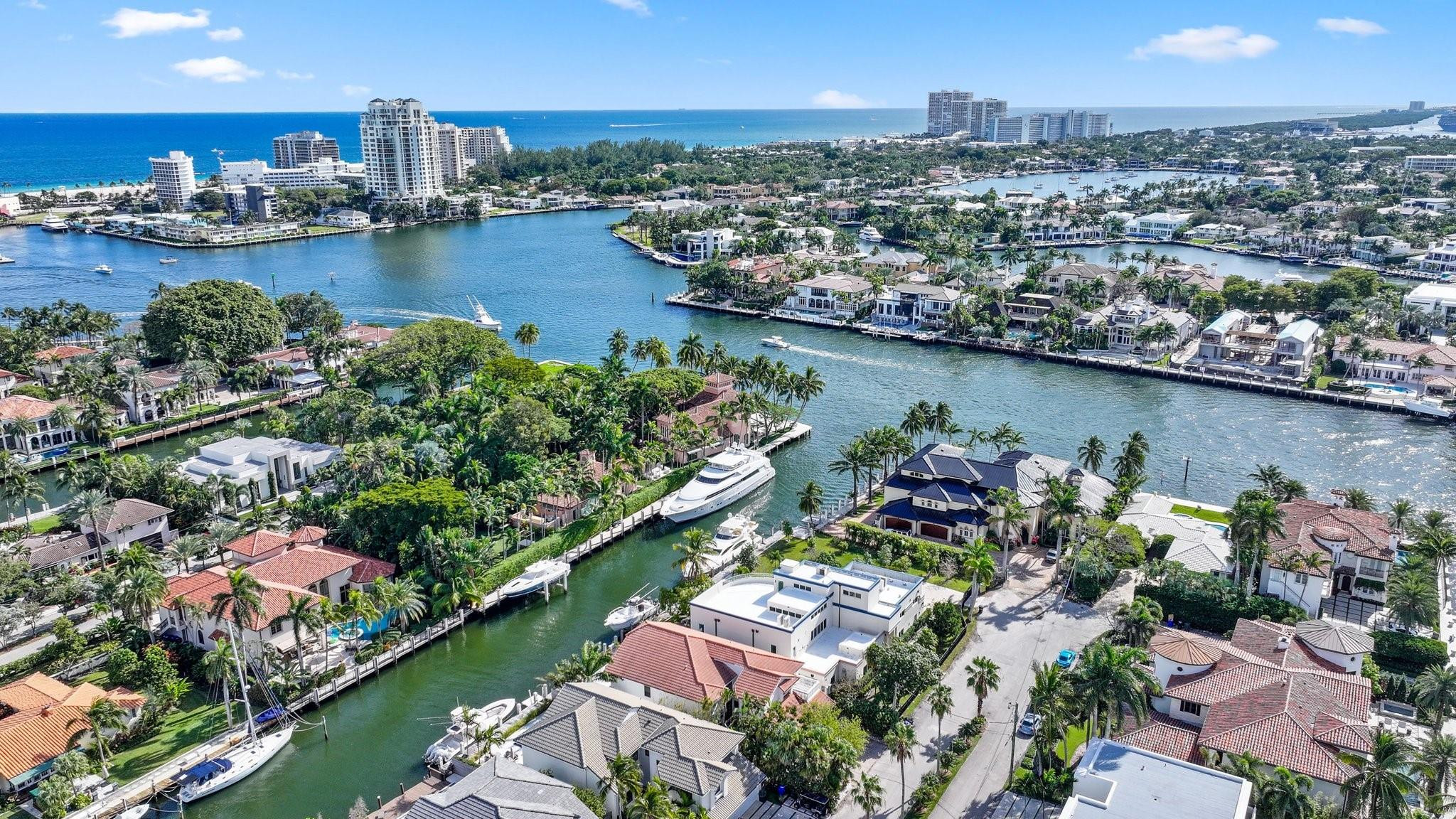 808 Solar Isle Dr