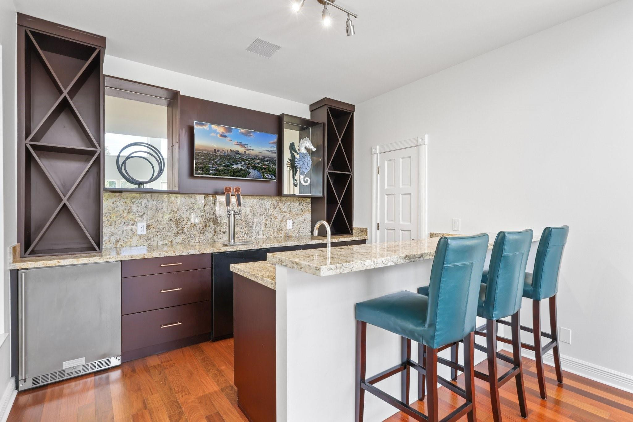808 Solar Isle Dr