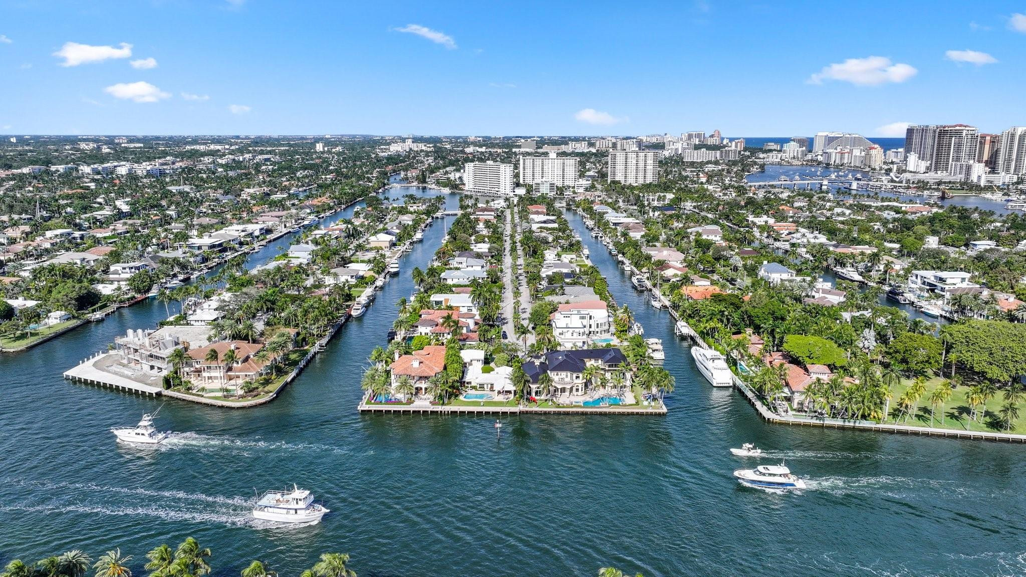808 Solar Isle Dr