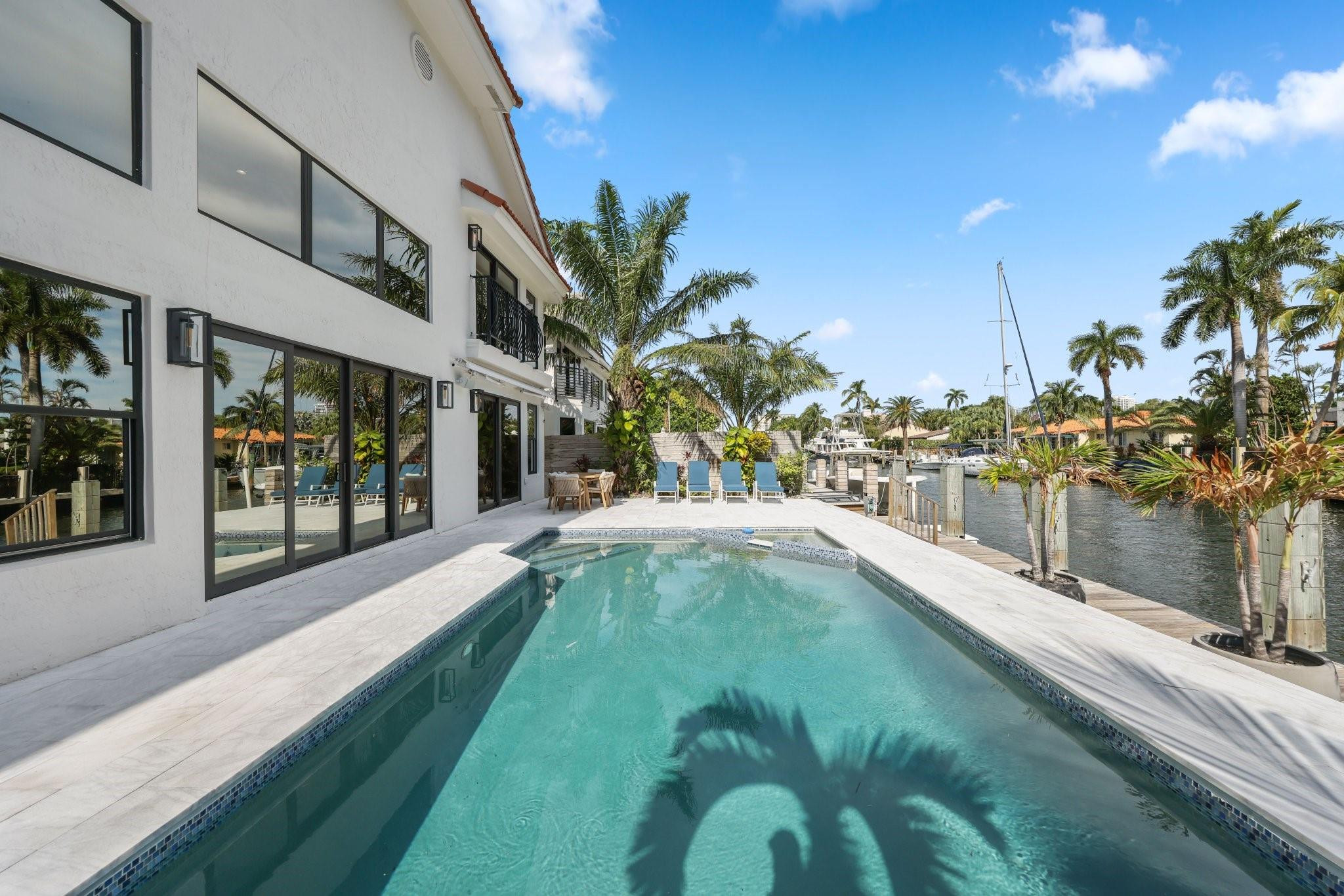808 Solar Isle Dr