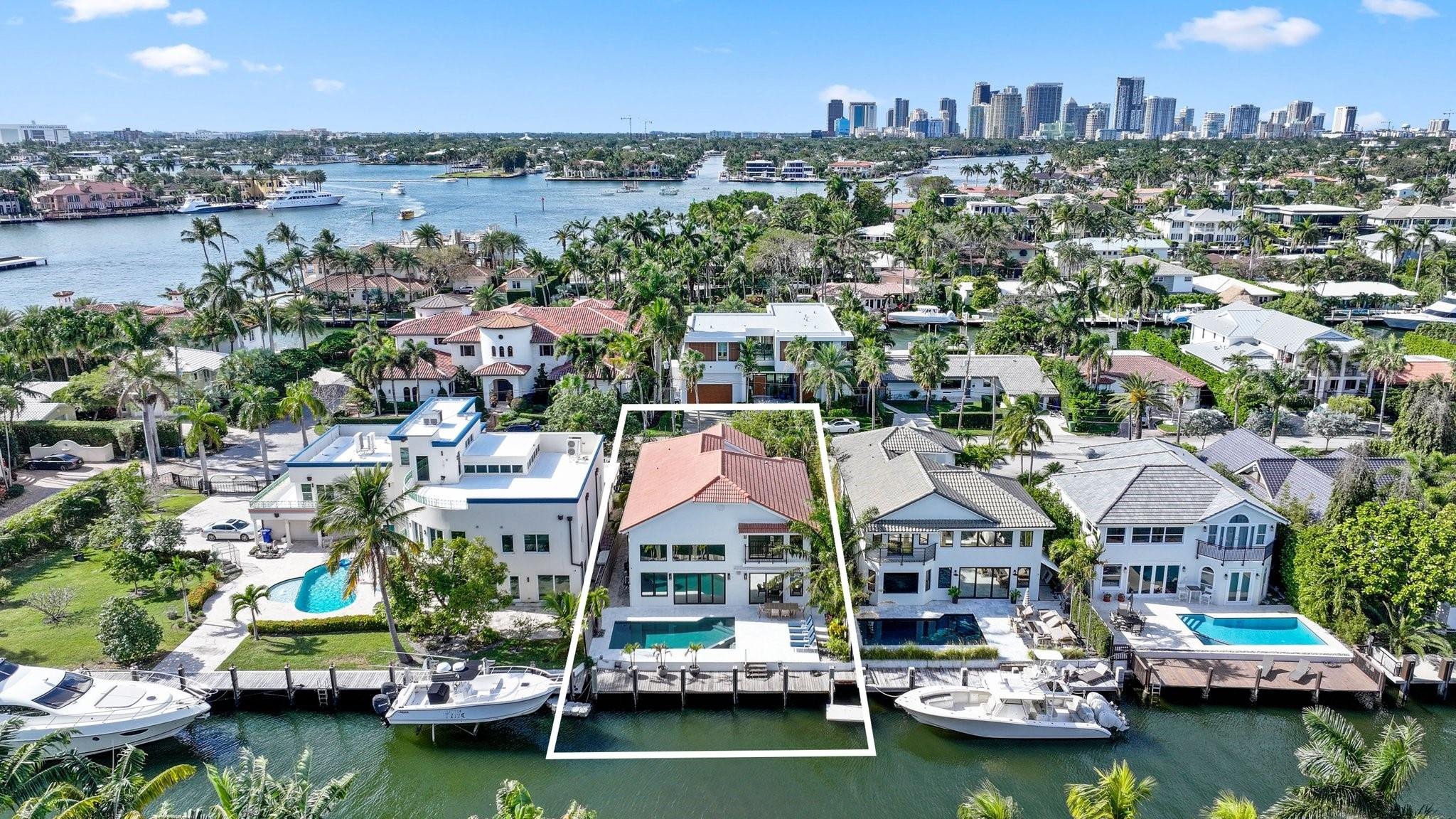 808 Solar Isle Dr