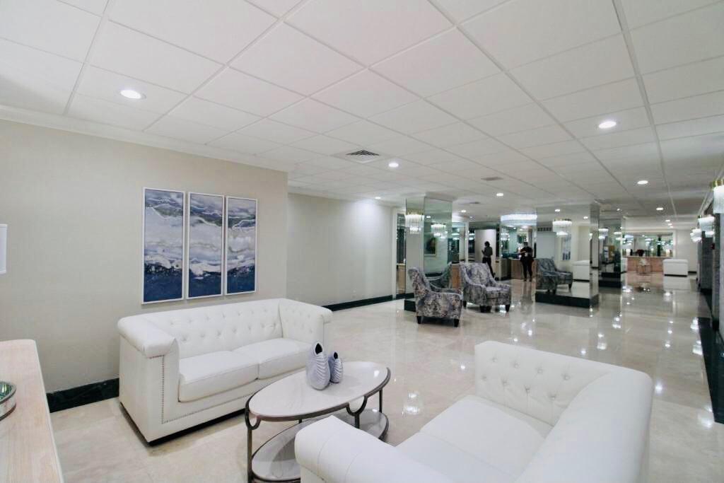 3900 Galt Ocean Dr 412