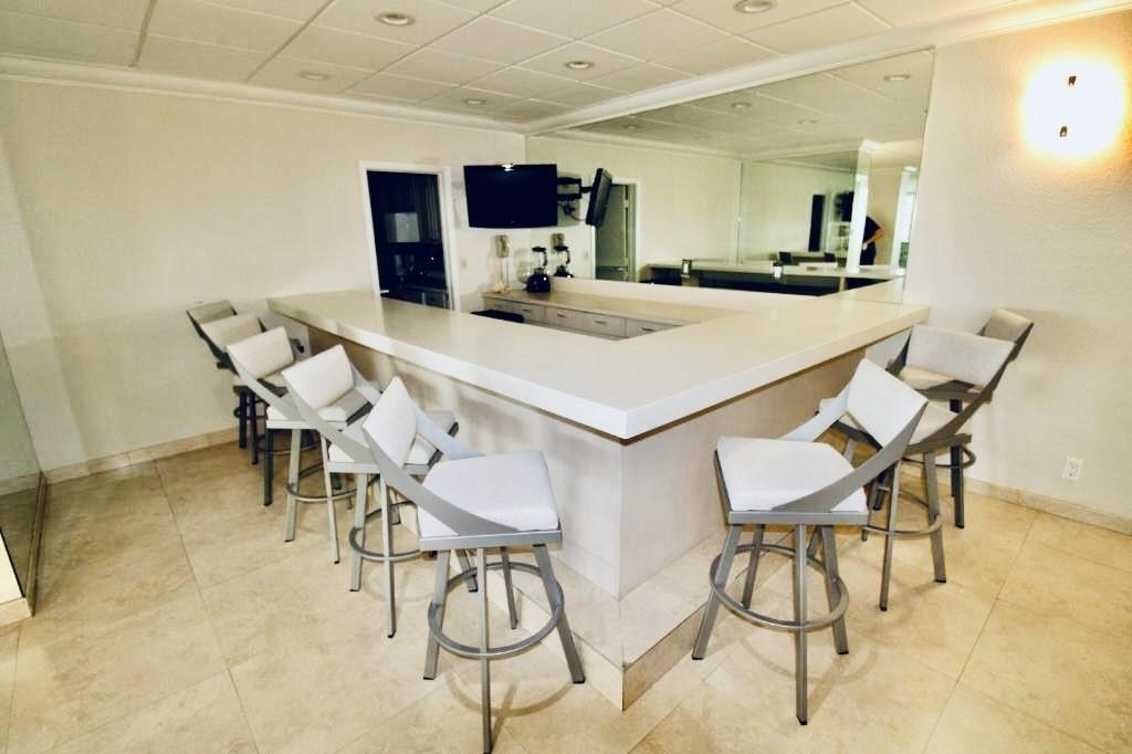 3900 Galt Ocean Dr 412