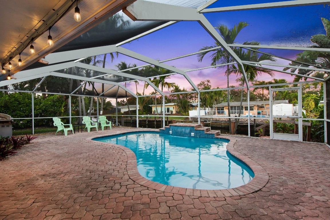 2430 Bimini Ln