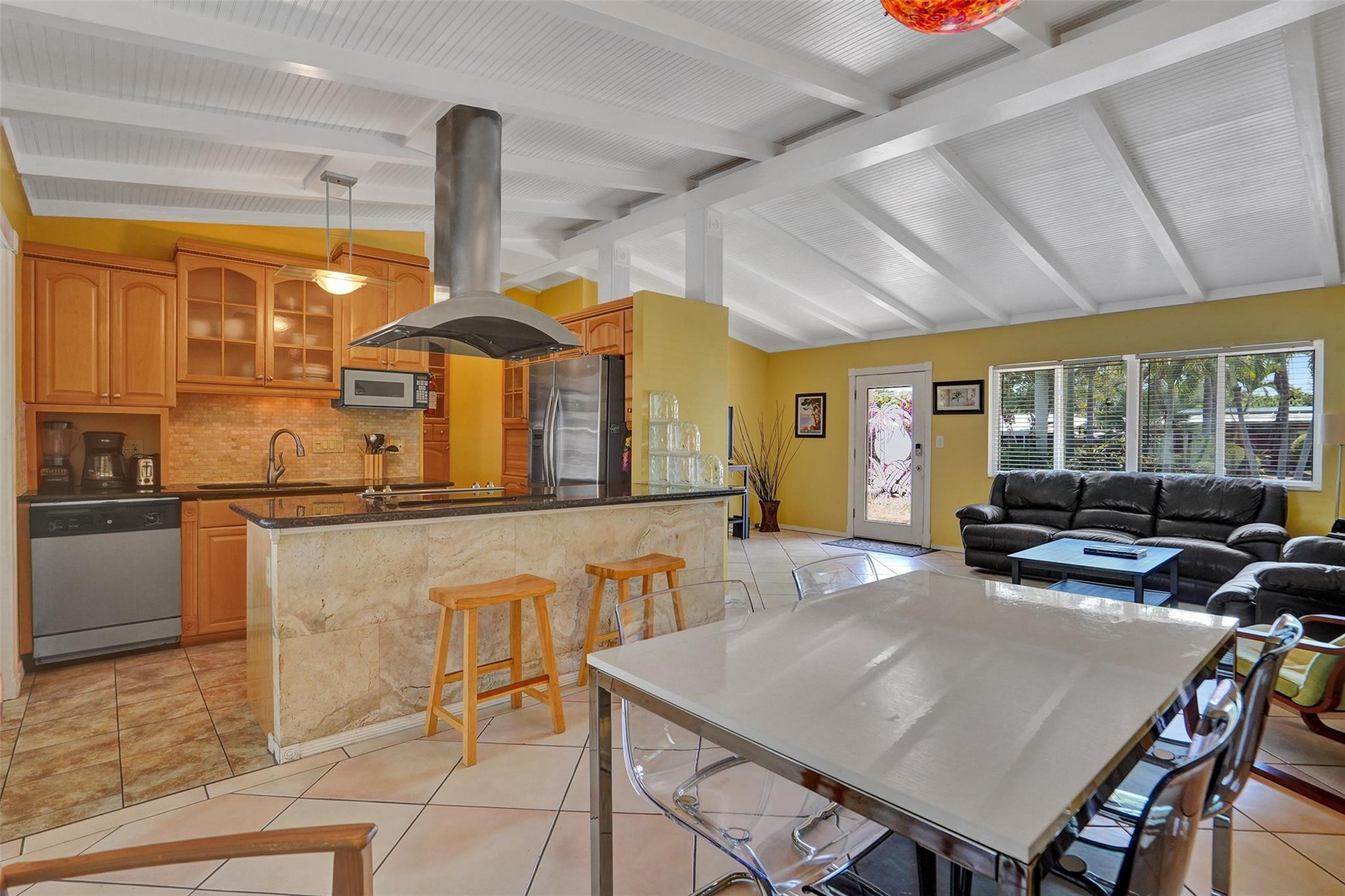 2430 Bimini Ln