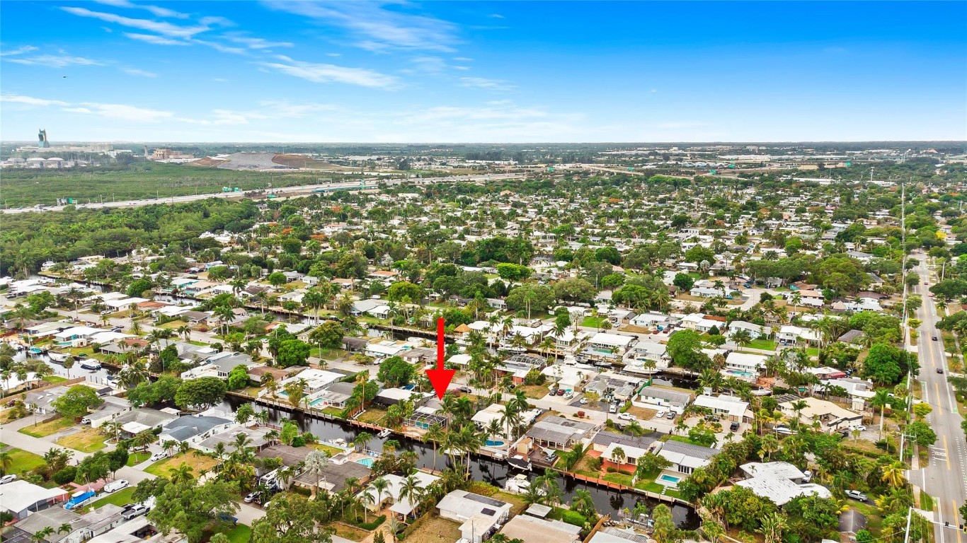 2430 Bimini Ln