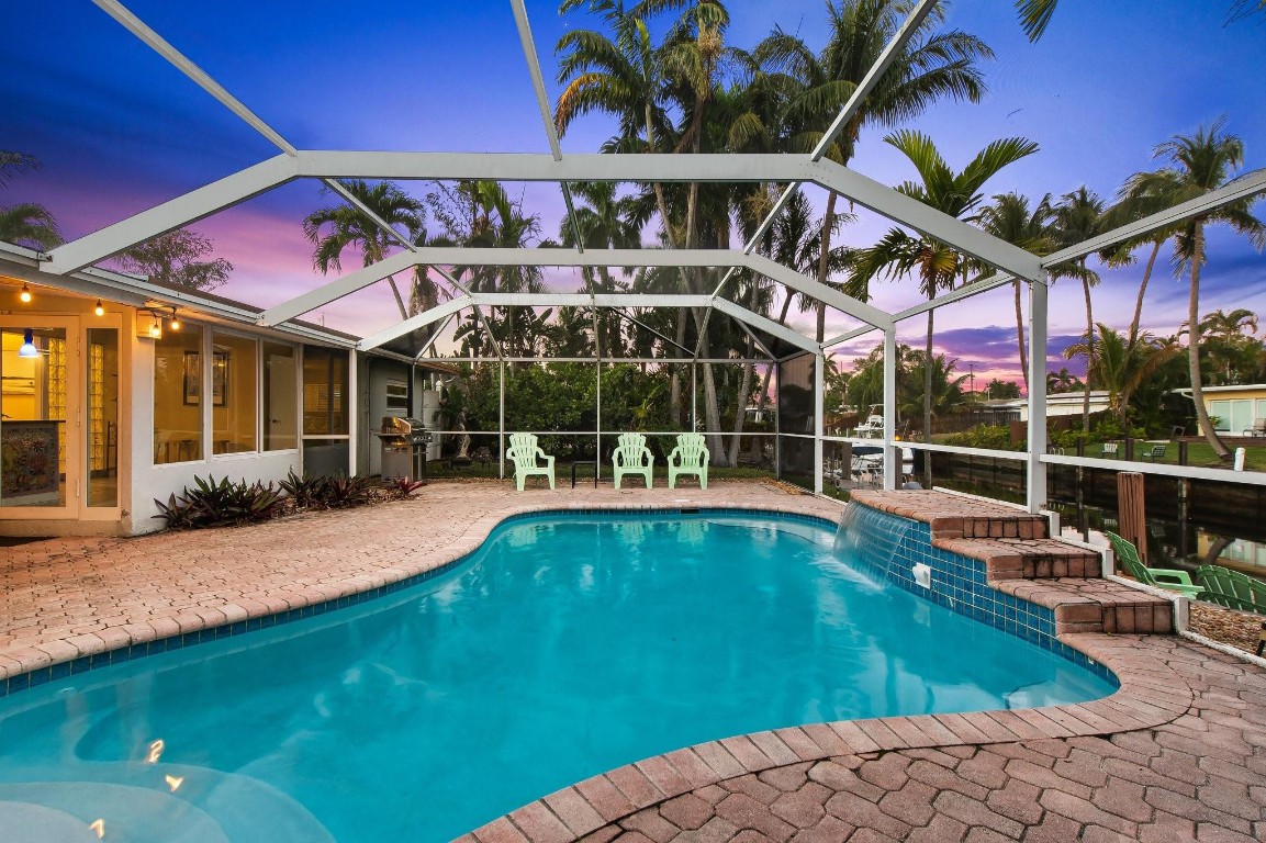 2430 Bimini Ln