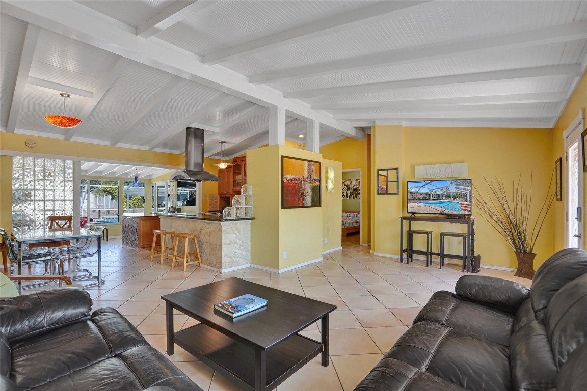 2430 Bimini Ln