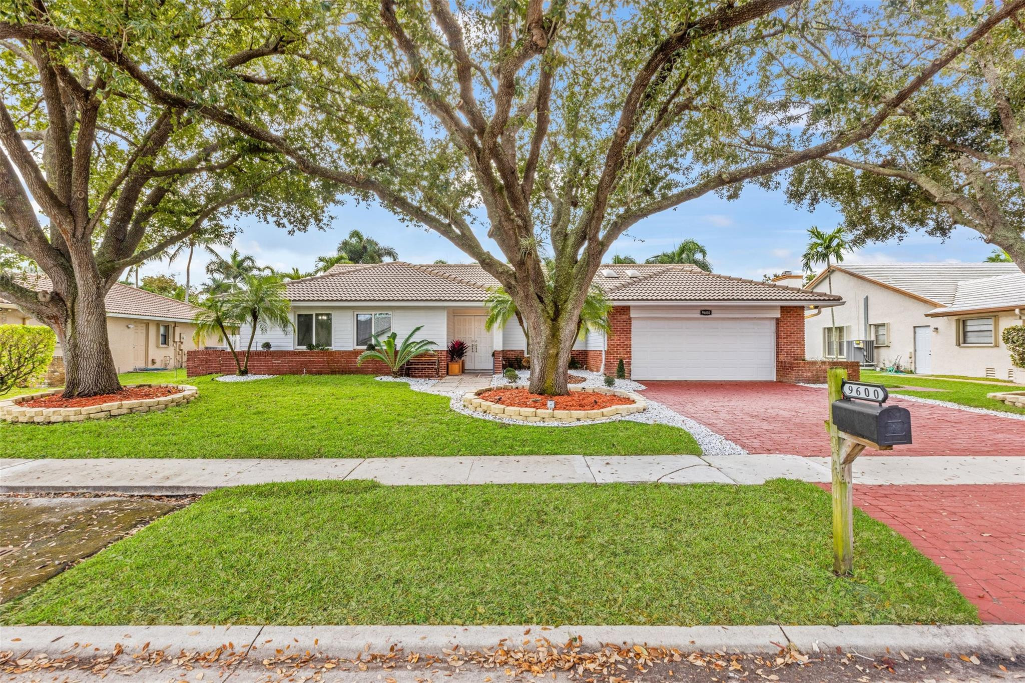 9600 NW 18th St