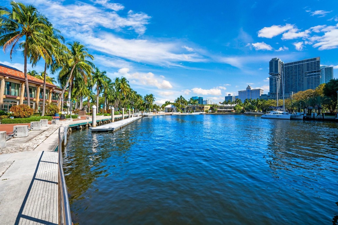 600 W Las Olas Blvd 1207S