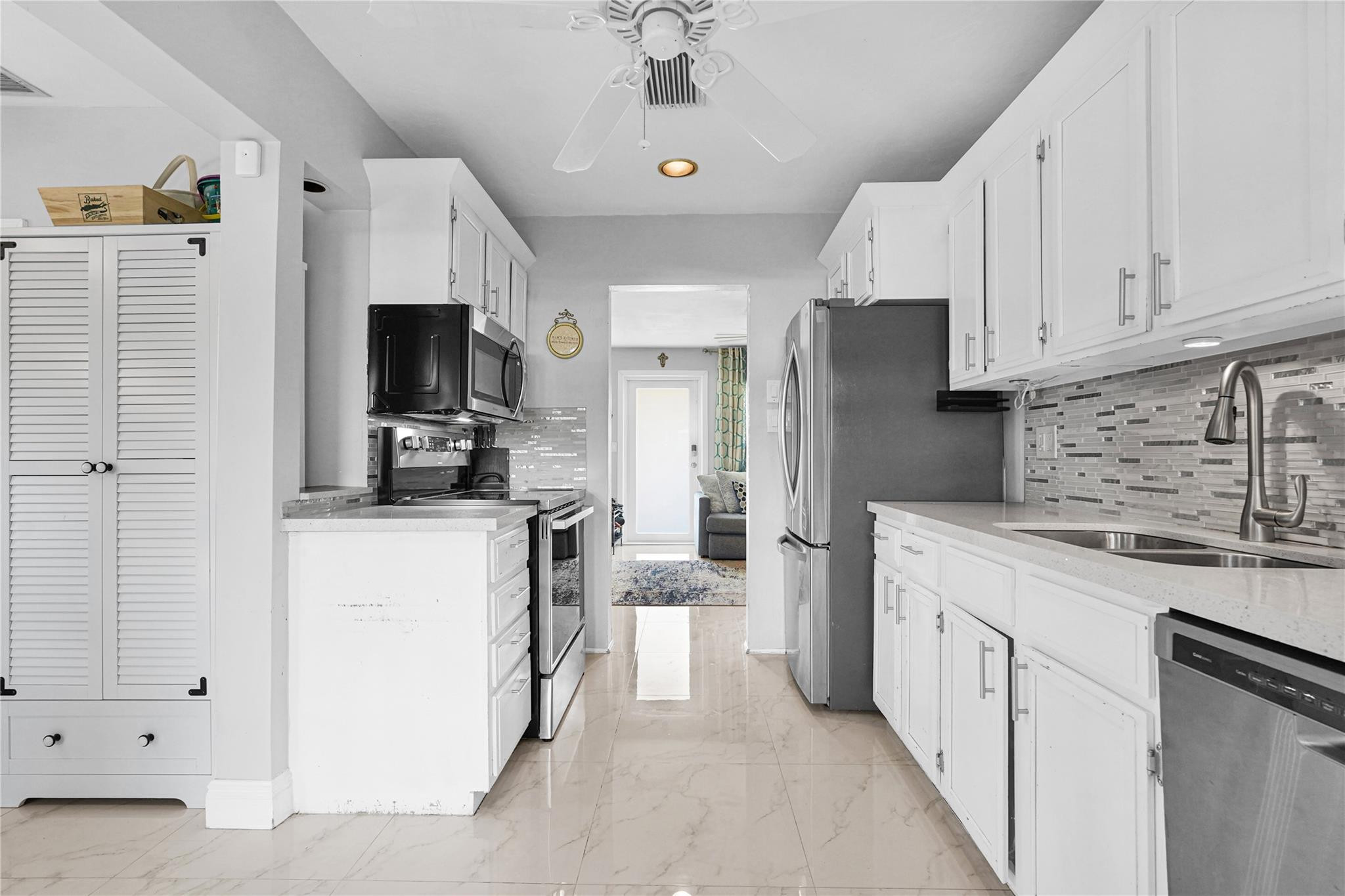 320 NW 51st Ct