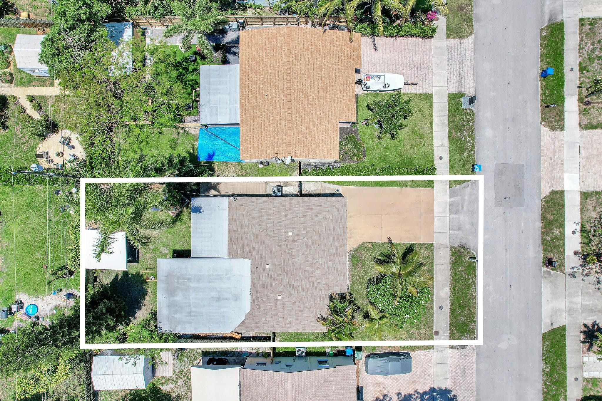 320 NW 51st Ct