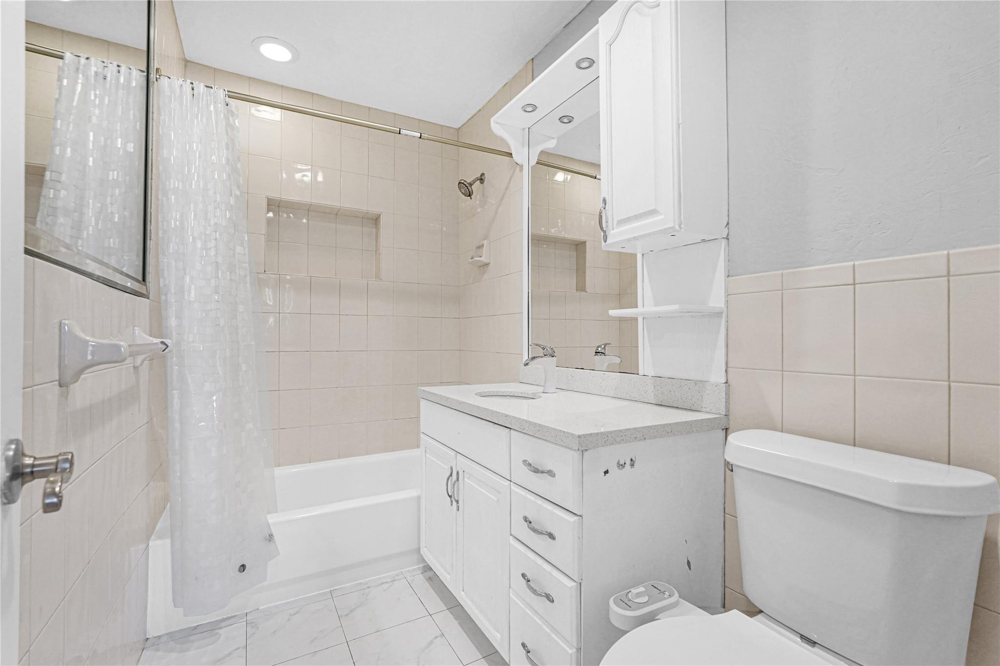 320 NW 51st Ct