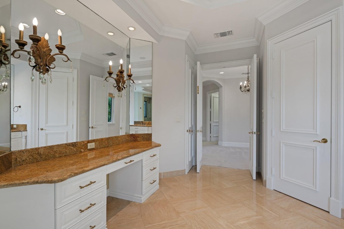 501 Golden Harbour Dr