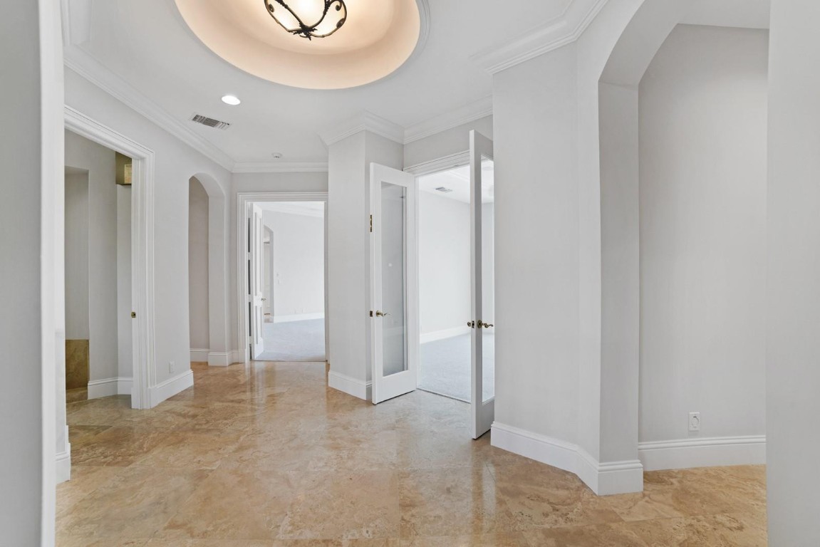 501 Golden Harbour Dr