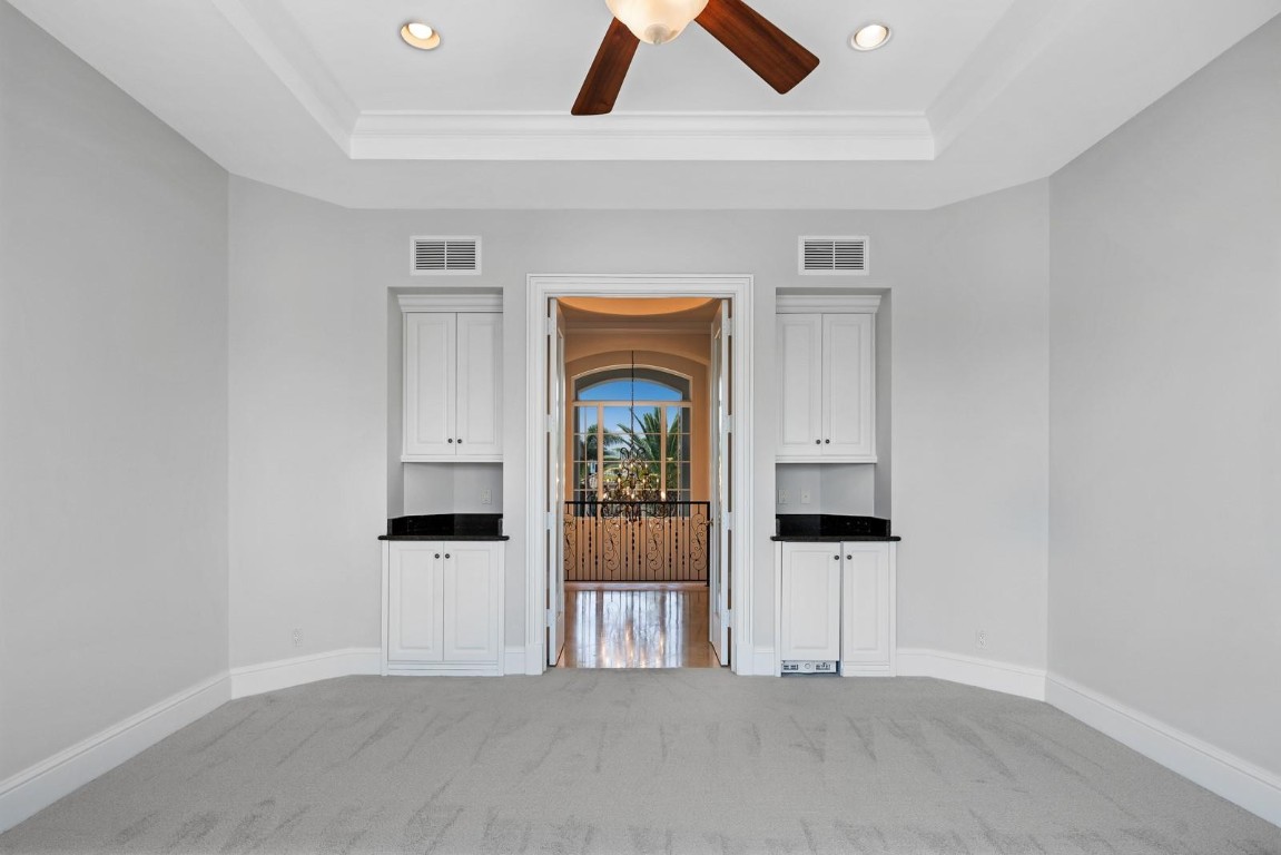 501 Golden Harbour Dr