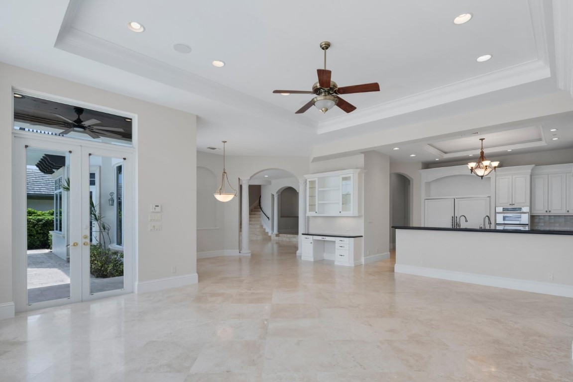 501 Golden Harbour Dr