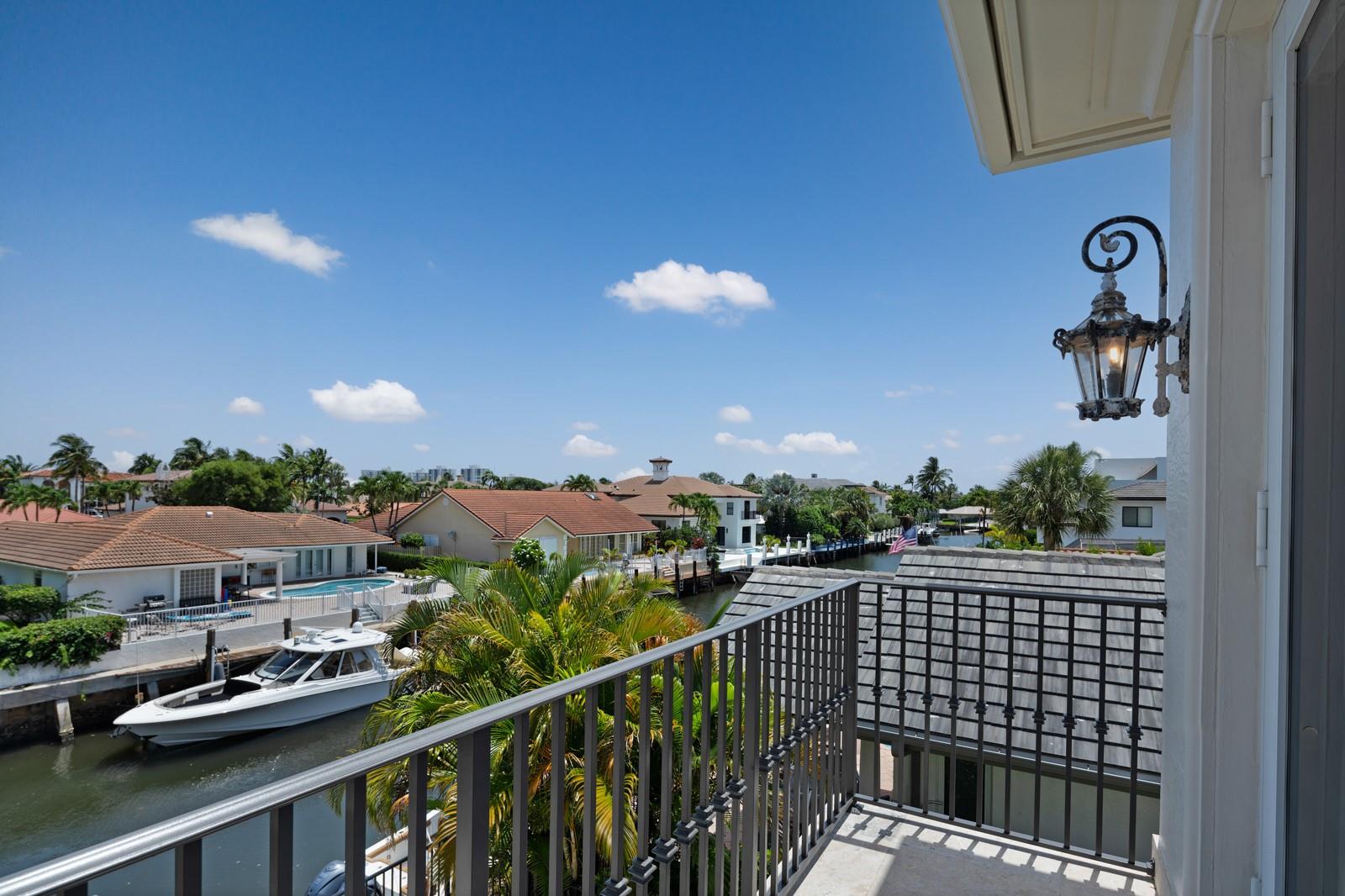 501 Golden Harbour Dr