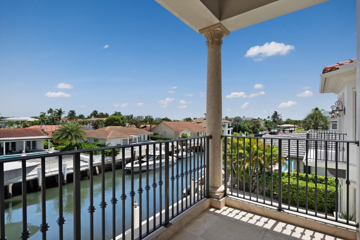 501 Golden Harbour Dr