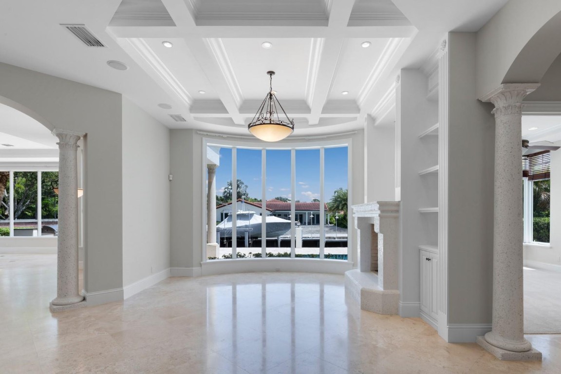 501 Golden Harbour Dr